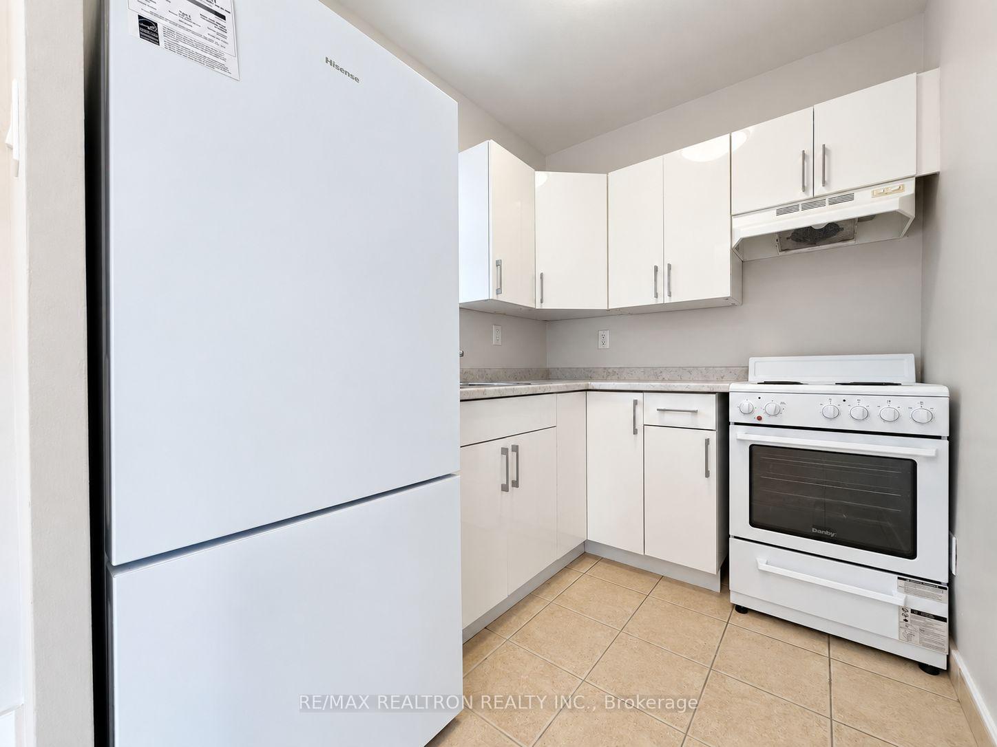 Photo 10 of Unit 201, 1291 Bayview Avenue, Toronto, Leaside — HOMEH