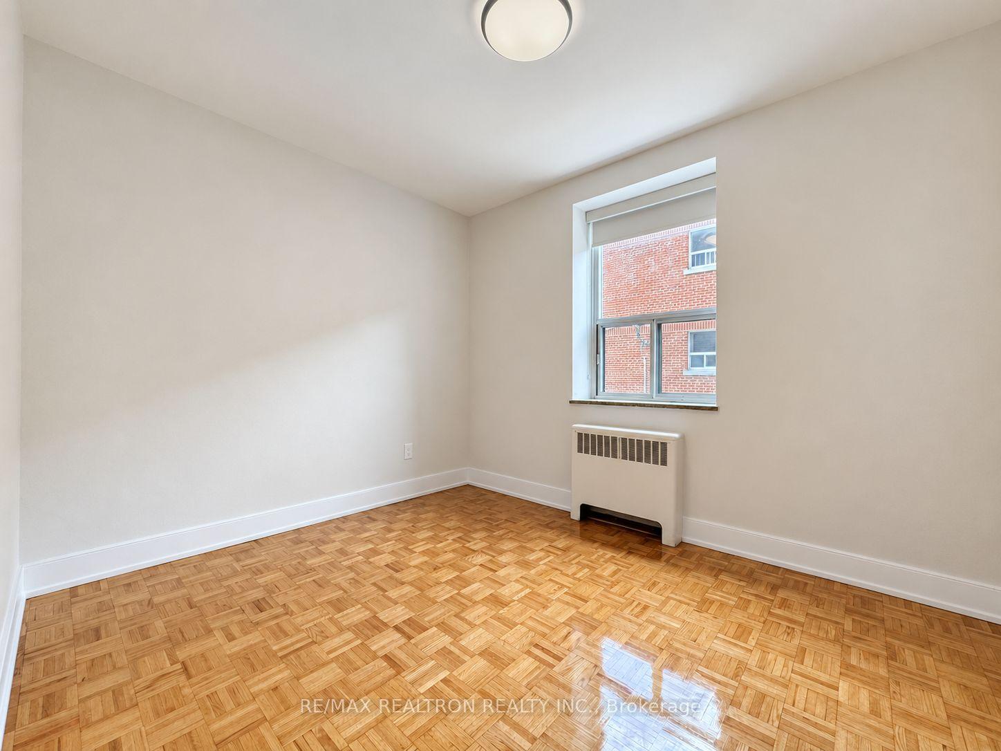 Photo 11 of Unit 201, 1291 Bayview Avenue, Toronto, Leaside — HOMEH
