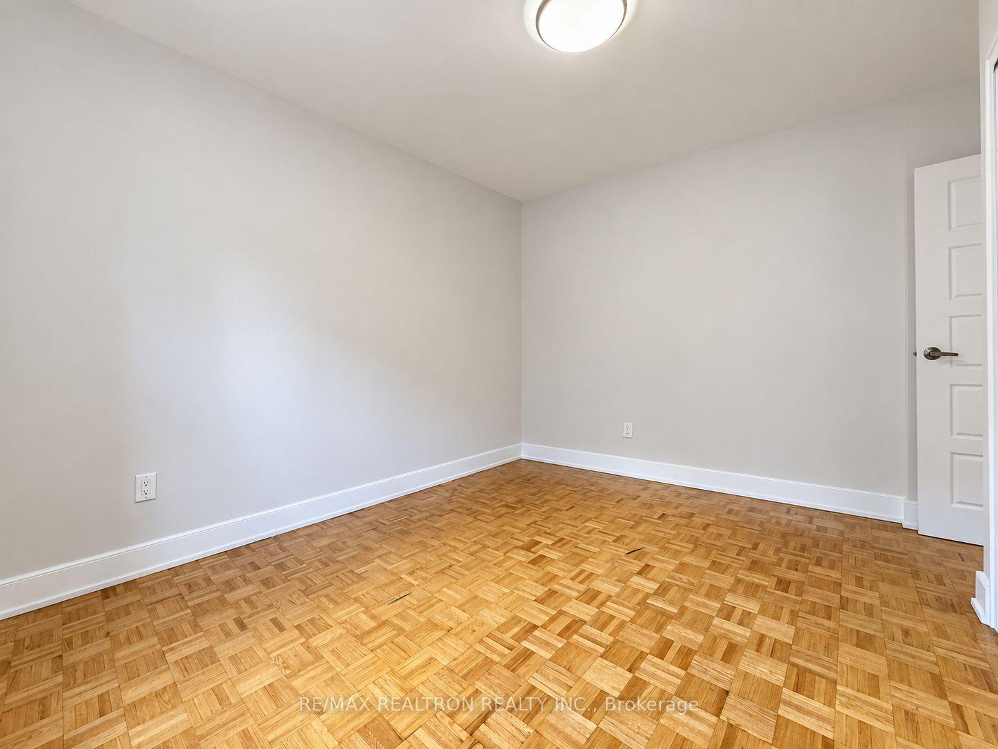 Photo 14 of Unit 201, 1291 Bayview Avenue, Toronto, Leaside — HOMEH