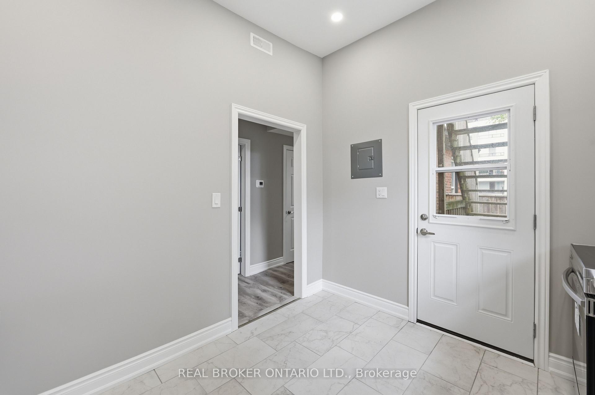 Photo 10 of 98 Duke Street, Hamilton, Durand — HOMEH
