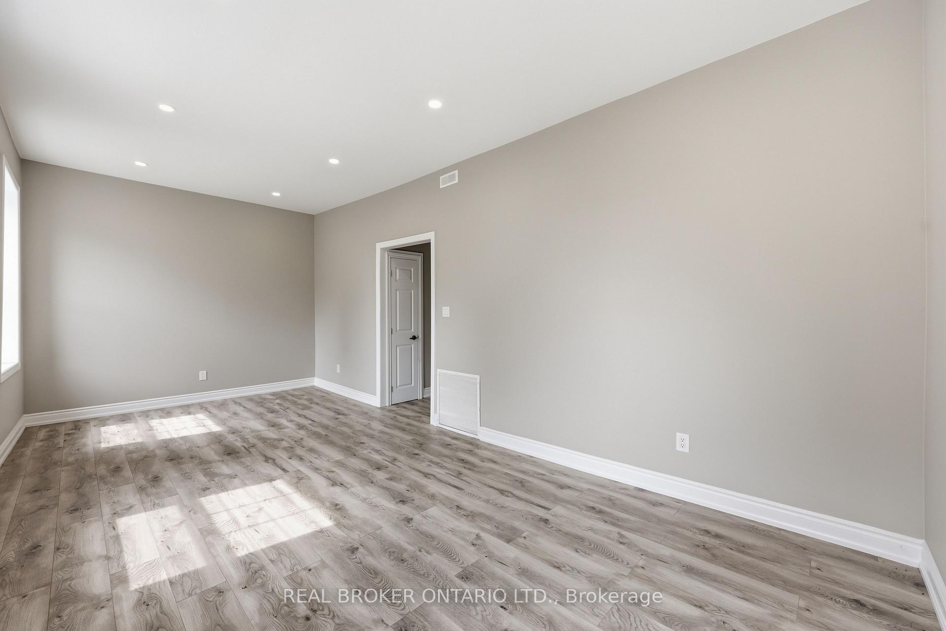 Photo 15 of 98 Duke Street, Hamilton, Durand — HOMEH