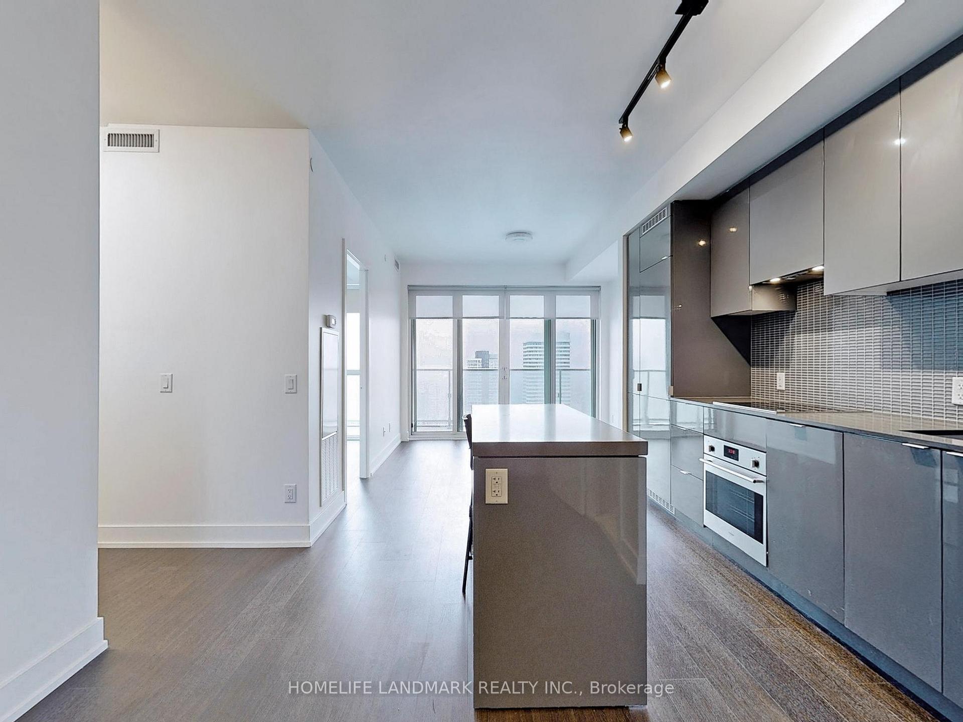 Photo 8 of Unit 3806, 7 Grenville Street, Toronto, Bay Street Corridor — HOMEH