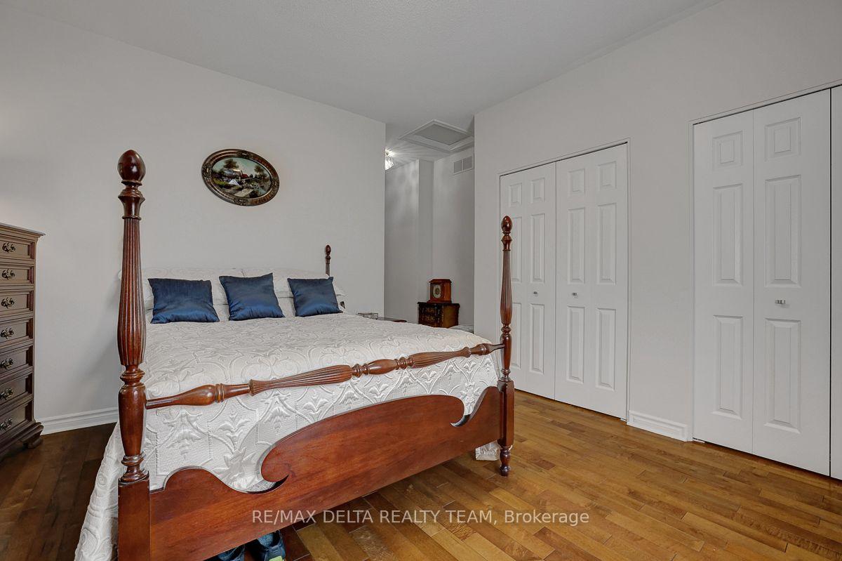 Photo 21 of 1032 Valin Street, Ottawa, Fallingbrook/Gardenway South — HOMEH