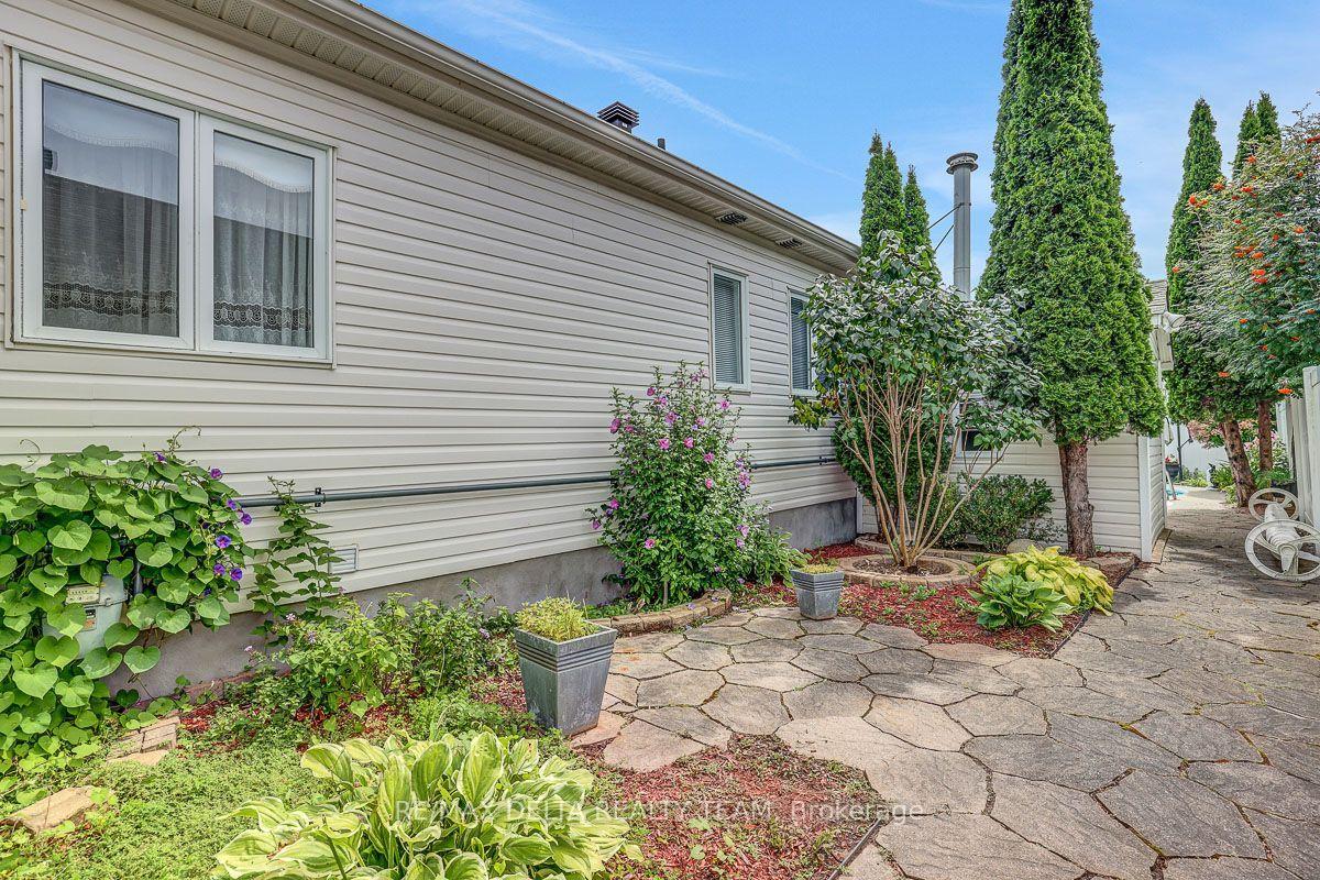 Photo 44 of 1032 Valin Street, Ottawa, Fallingbrook/Gardenway South — HOMEH