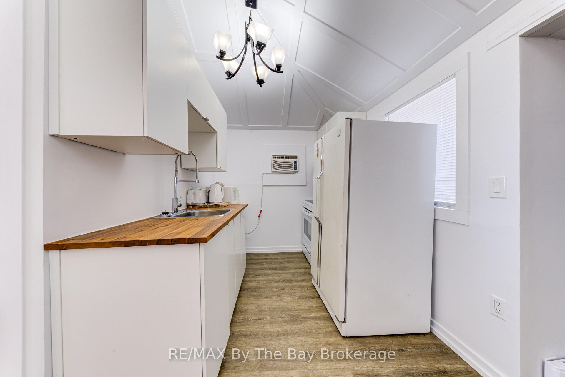 Photo 10 of 278 Coastline Drive, Wasaga Beach — HOMEH