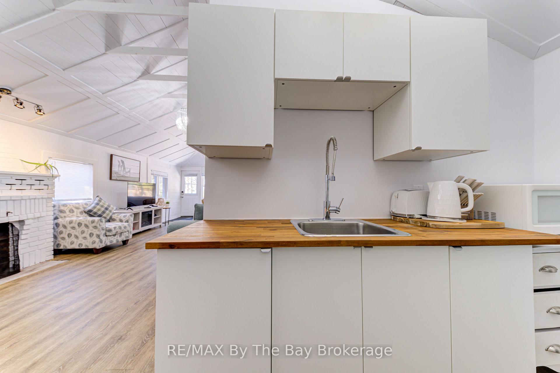 Photo 11 of 278 Coastline Drive, Wasaga Beach — HOMEH