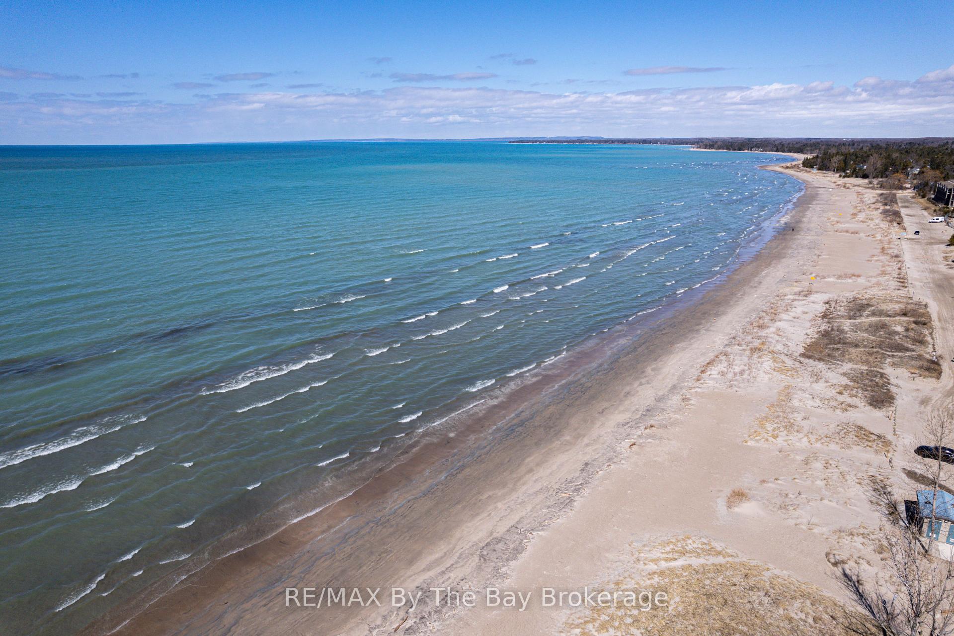 Photo 18 of 278 Coastline Drive, Wasaga Beach — HOMEH