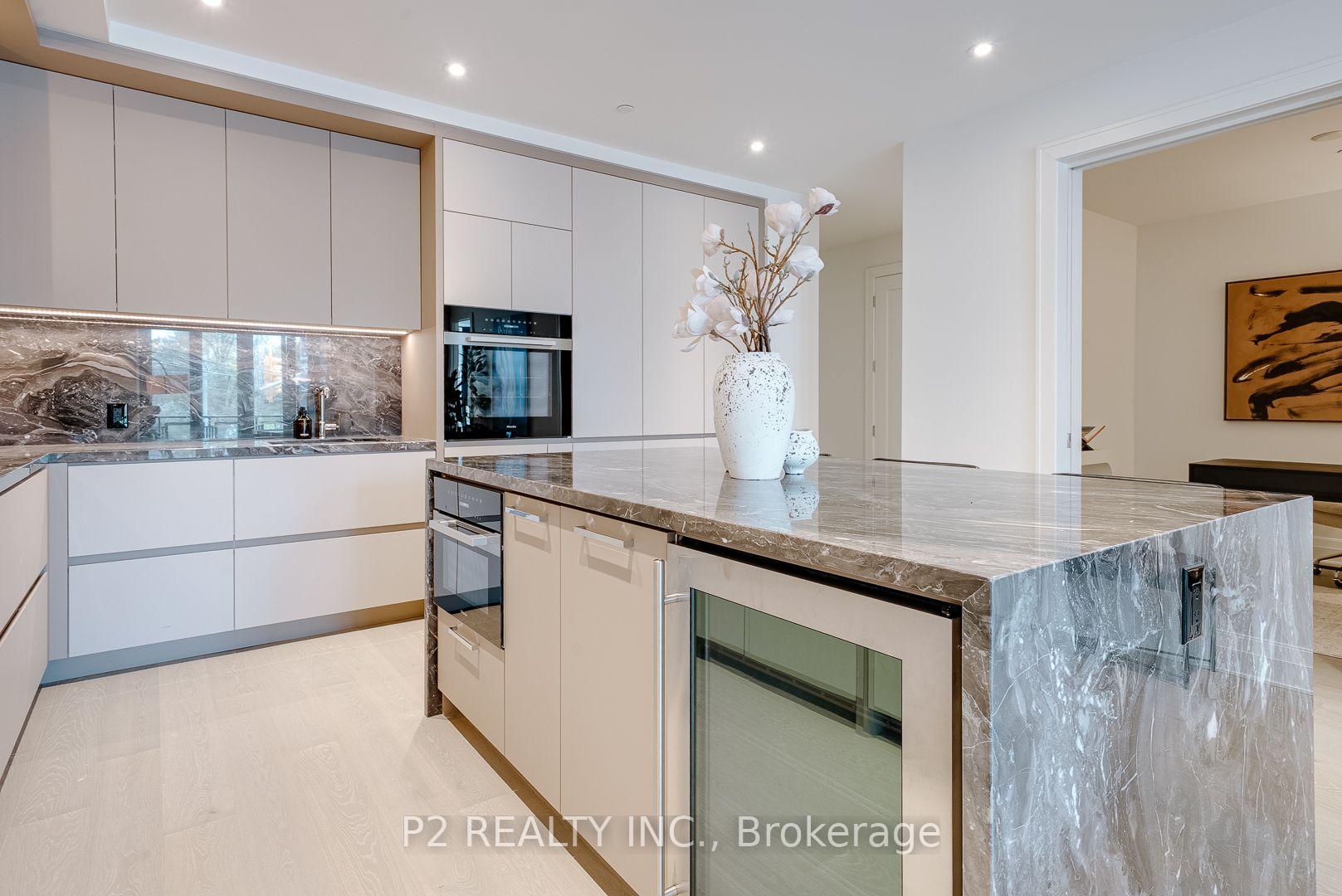 Photo 4 of Unit 208, 2 Forest Hill, Toronto, Casa Loma — HOMEH