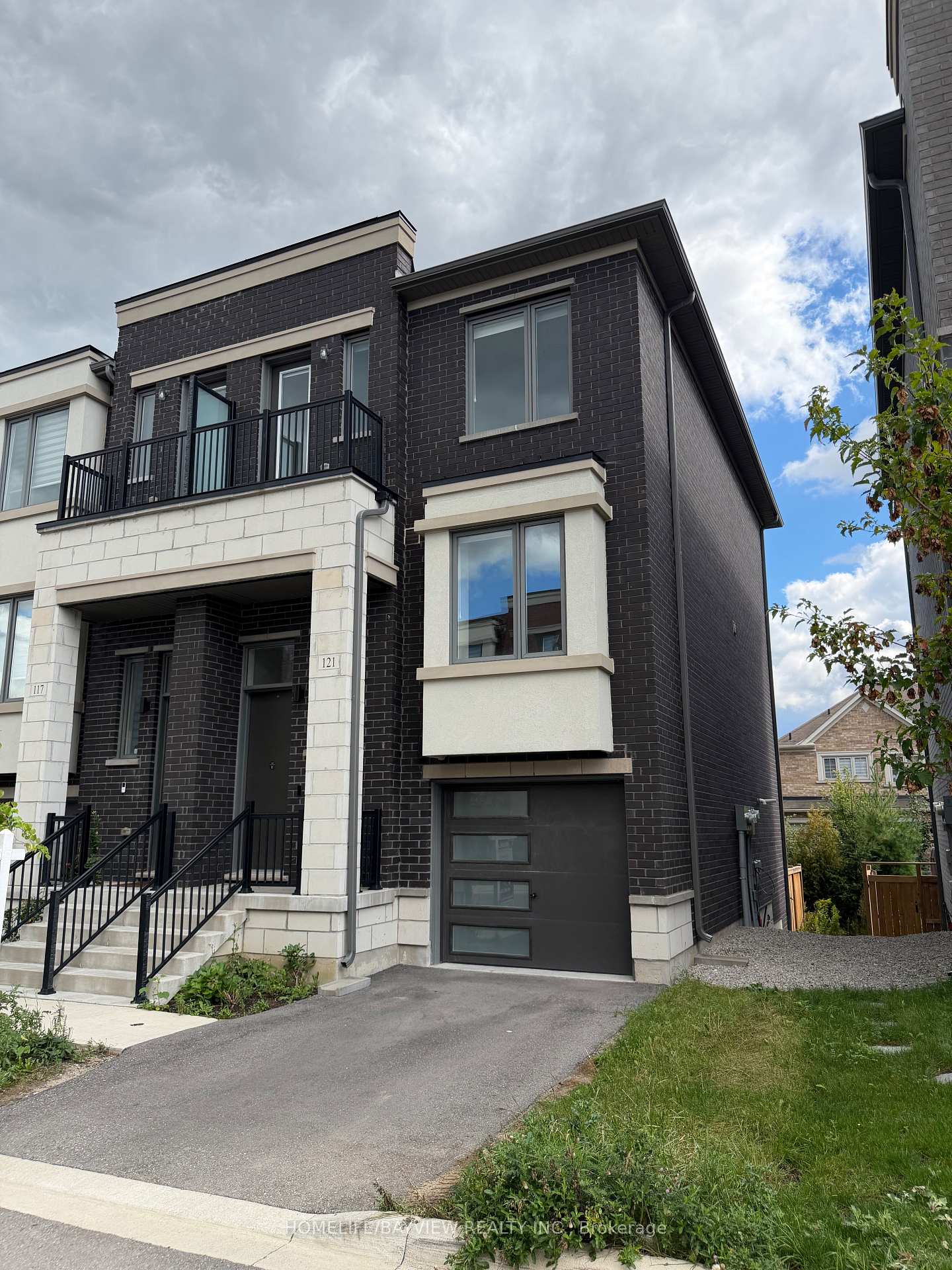 Photo 1 of 121 Rattenbury Road, Vaughan, Patterson — HOMEH