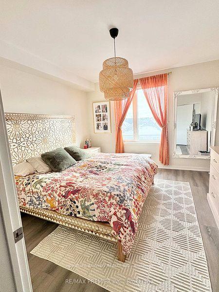 Photo 17 of 121 Rattenbury Road, Vaughan, Patterson — HOMEH