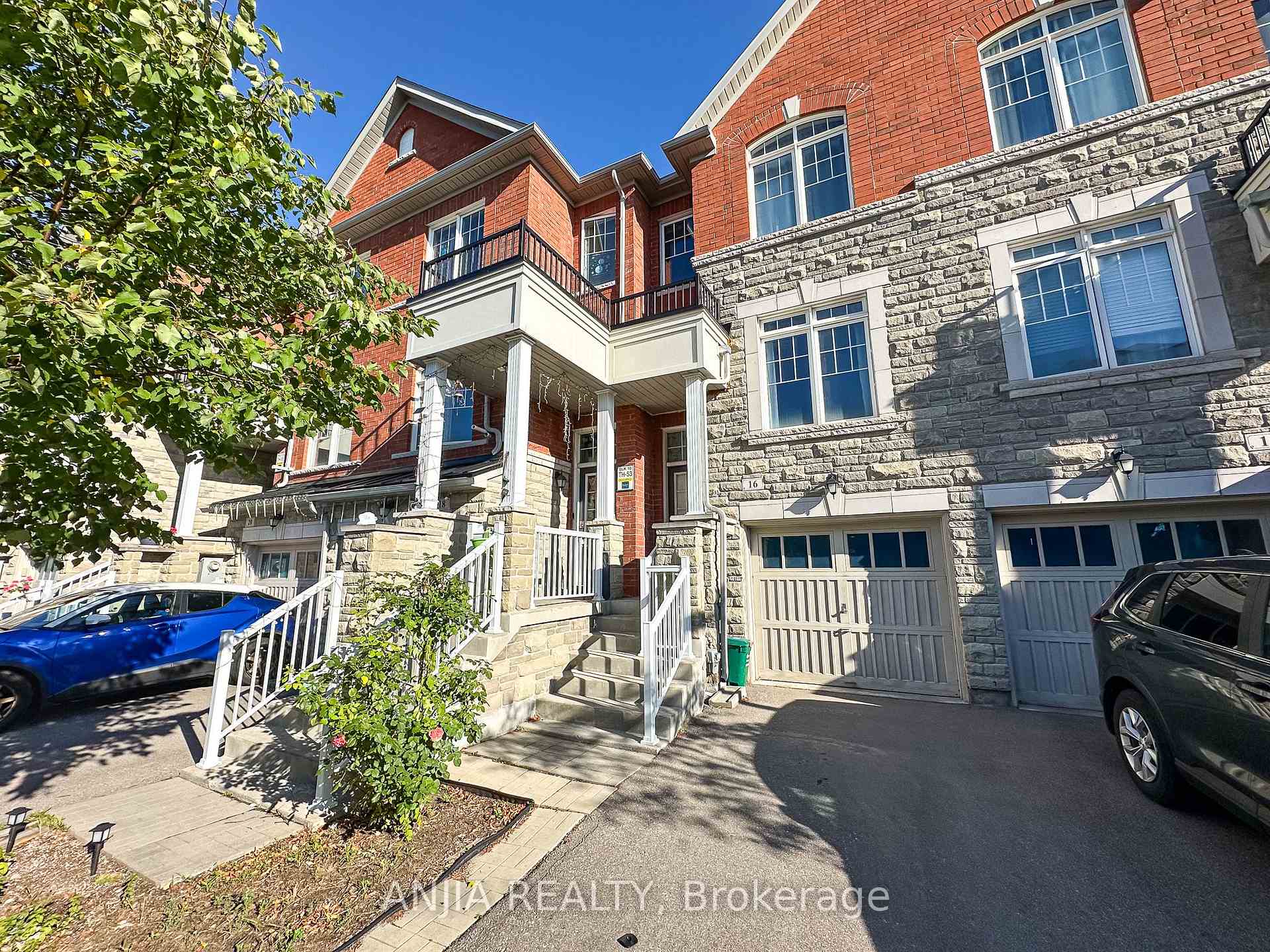 Photo 2 of 16 Weidman Lane, Markham, Greensborough — HOMEH