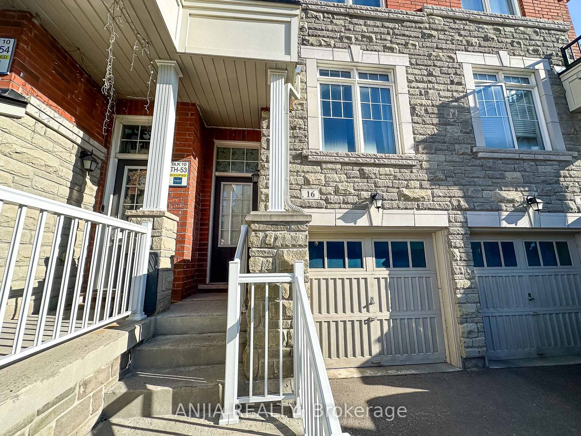 Photo 3 of 16 Weidman Lane, Markham, Greensborough — HOMEH