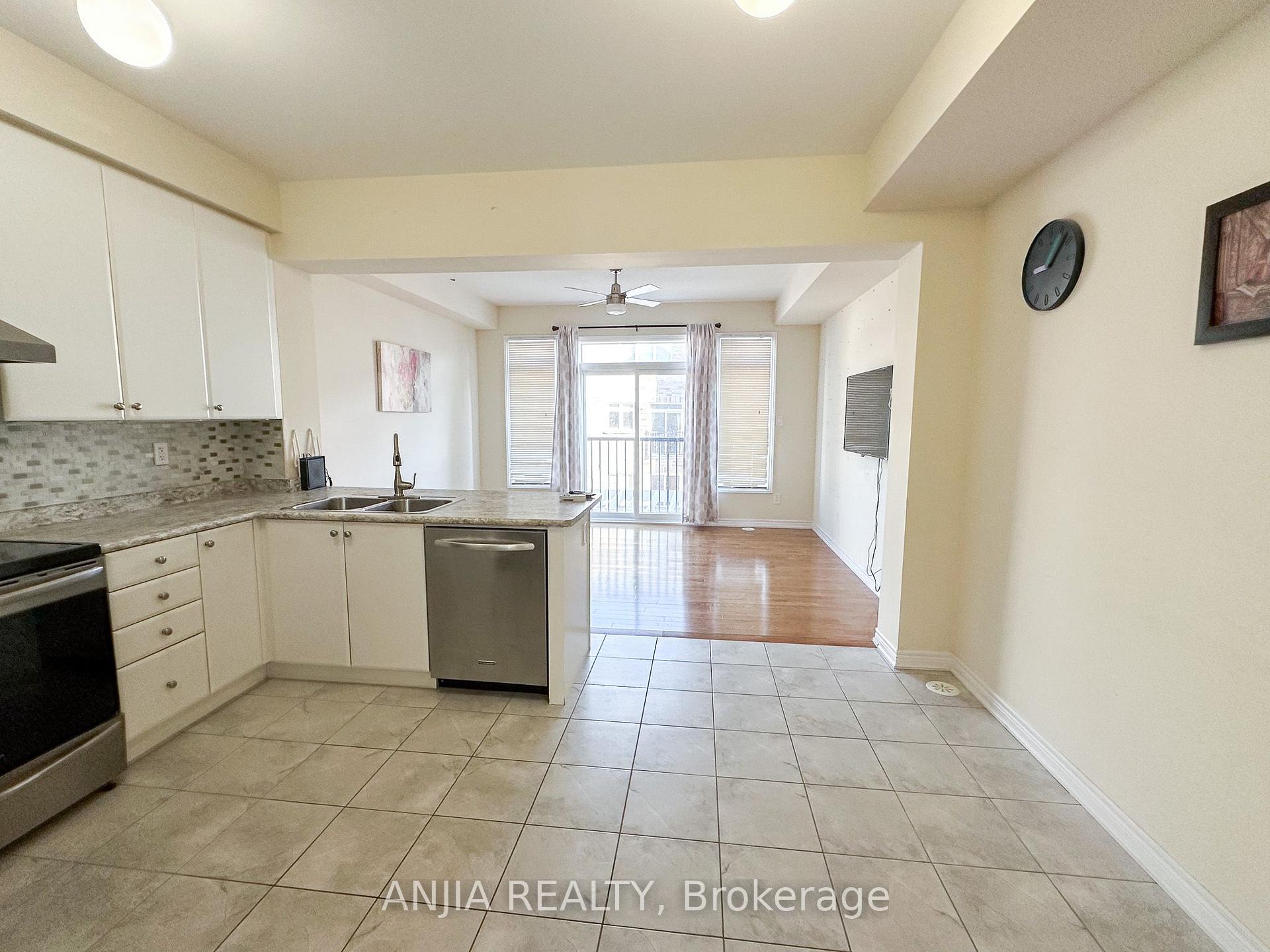 Photo 8 of 16 Weidman Lane, Markham, Greensborough — HOMEH