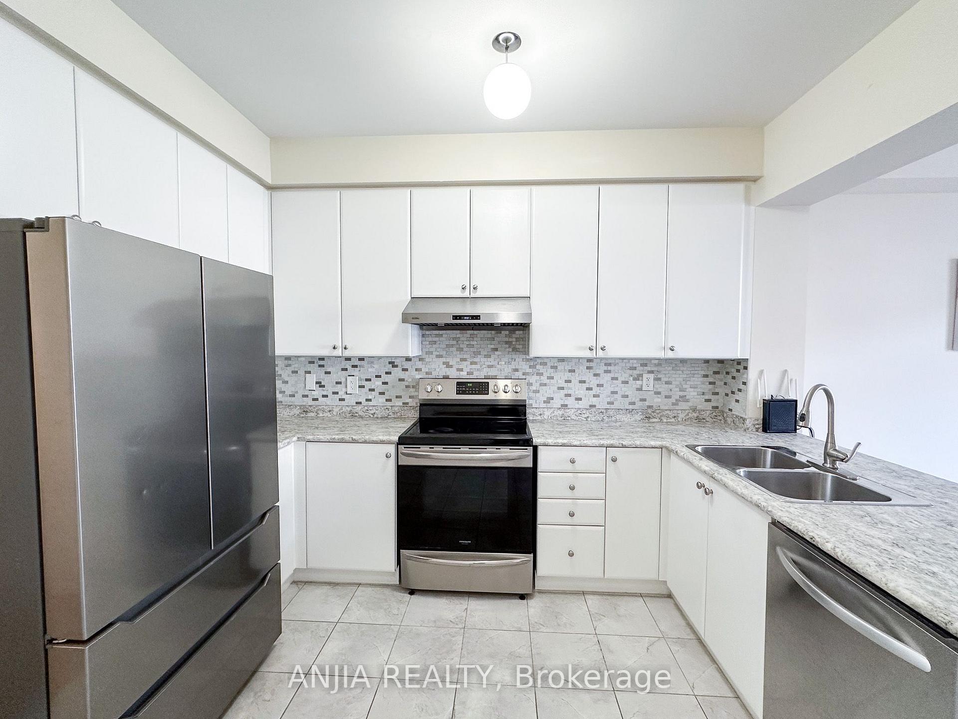 Photo 9 of 16 Weidman Lane, Markham, Greensborough — HOMEH