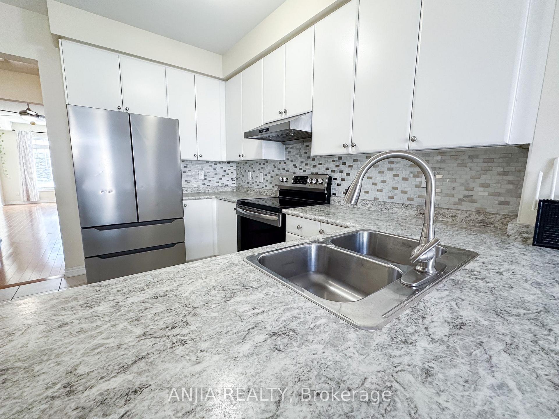 Photo 10 of 16 Weidman Lane, Markham, Greensborough — HOMEH