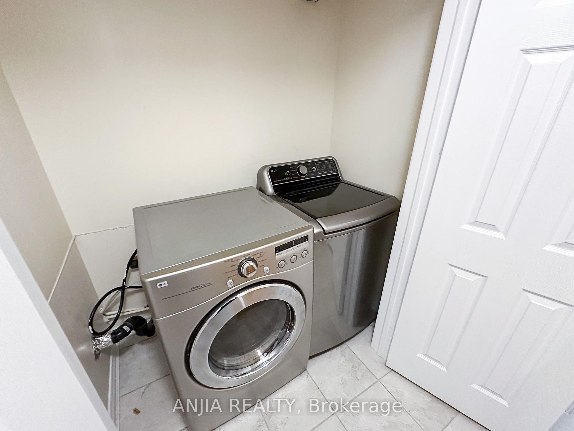 Photo 24 of 16 Weidman Lane, Markham, Greensborough — HOMEH