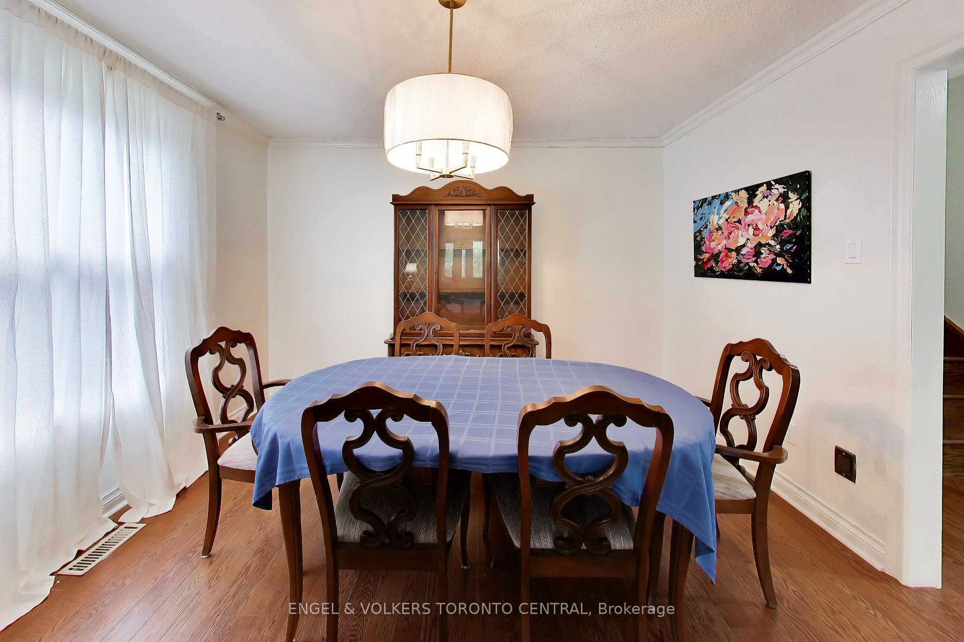 Photo 3 of 68 Hawley Crescent, Whitby, Blue Grass Meadows — HOMEH