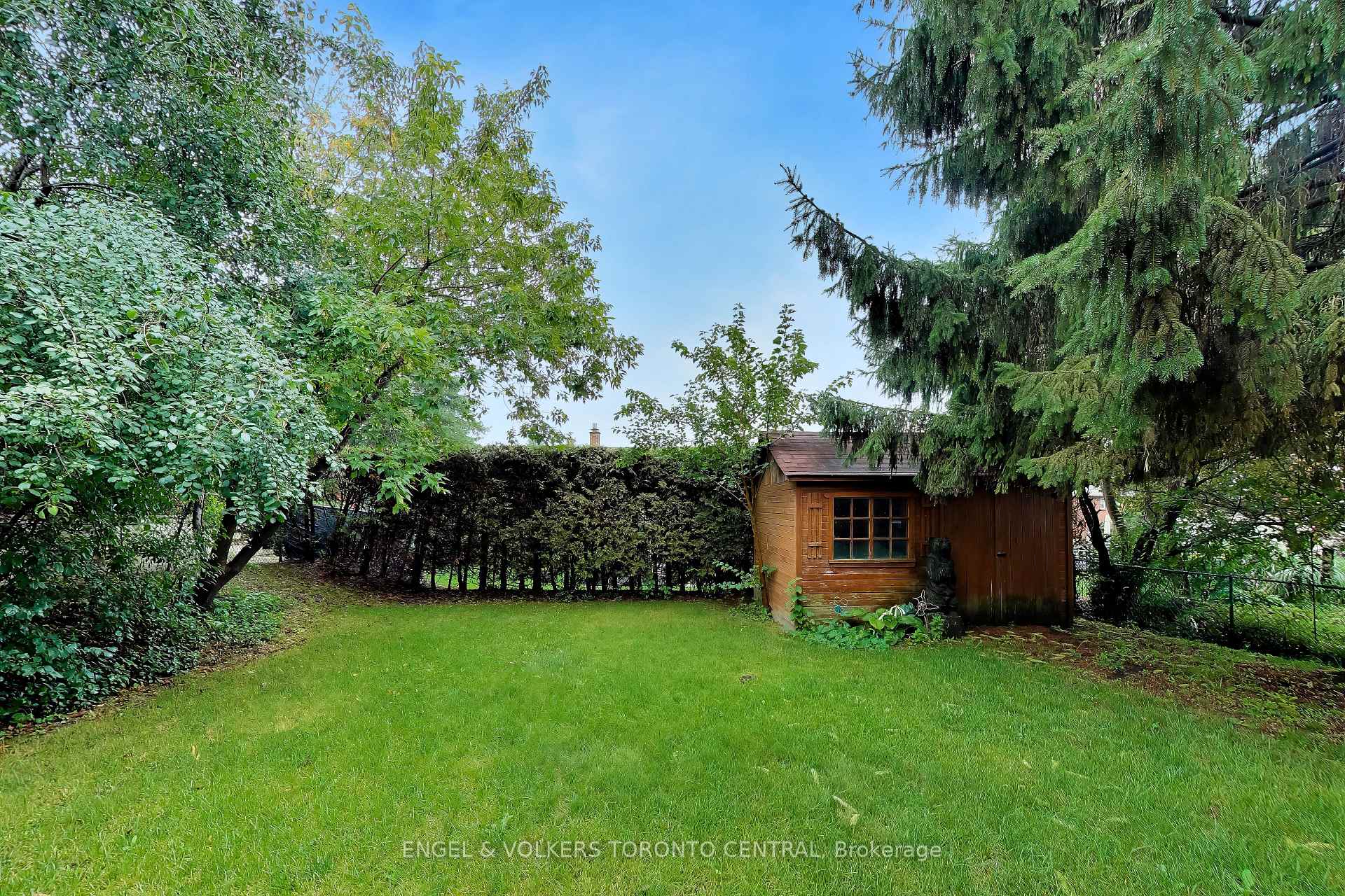 Photo 16 of 68 Hawley Crescent, Whitby, Blue Grass Meadows — HOMEH