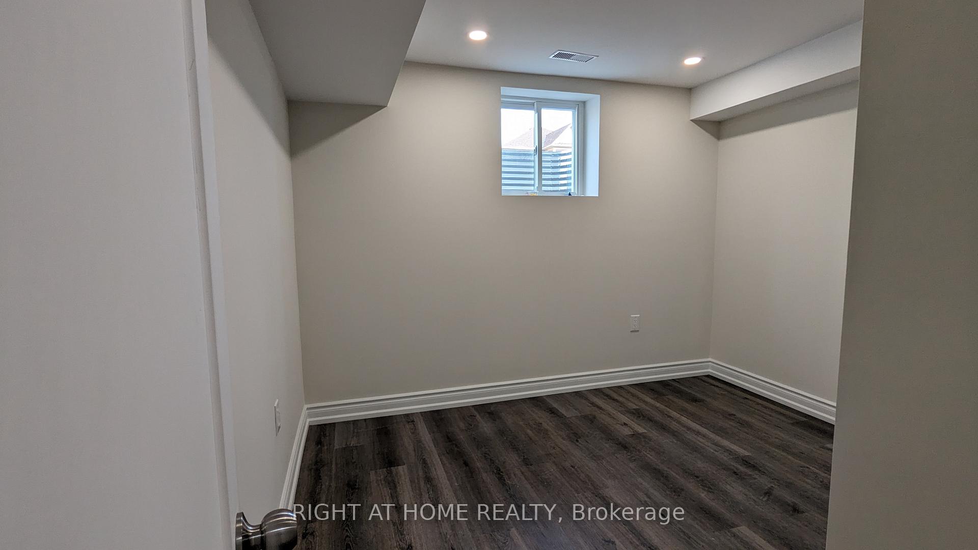 Photo 14 of Unit Basement Unit, 5654 Churchill Meadows Boulevard, Mississauga, Churchill Meadows — HOMEH