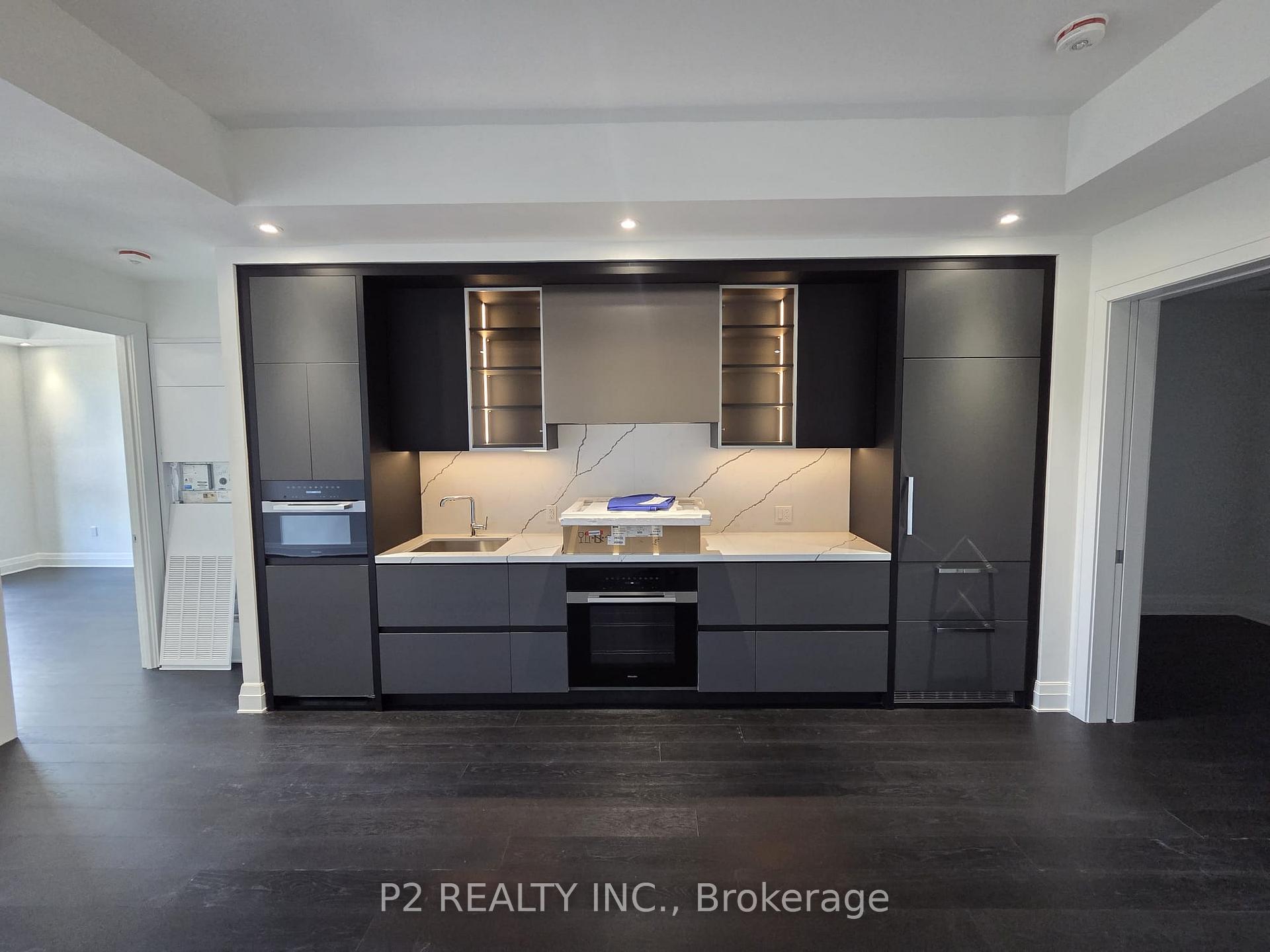 Photo 2 of Unit 406, 2 Forest Hill Road, Toronto, Casa Loma — HOMEH