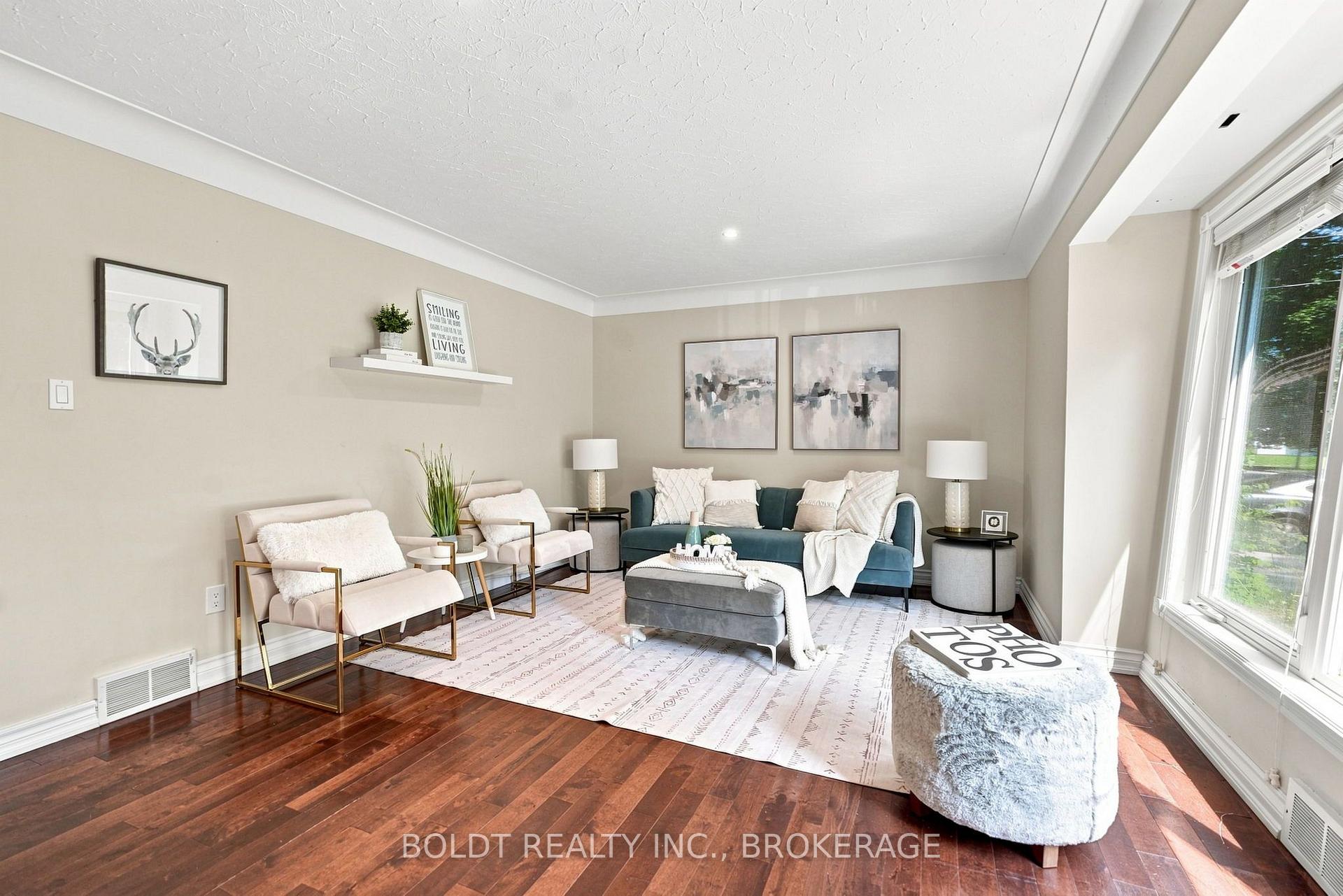 Photo 5 of 23 Woodelm Drive, St. Catharines, Carlton/Bunting — HOMEH