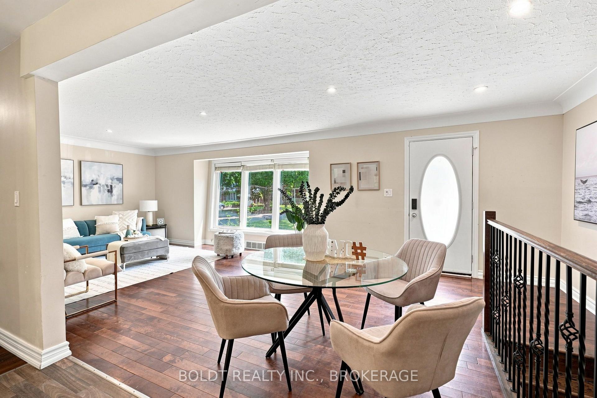 Photo 9 of 23 Woodelm Drive, St. Catharines, Carlton/Bunting — HOMEH