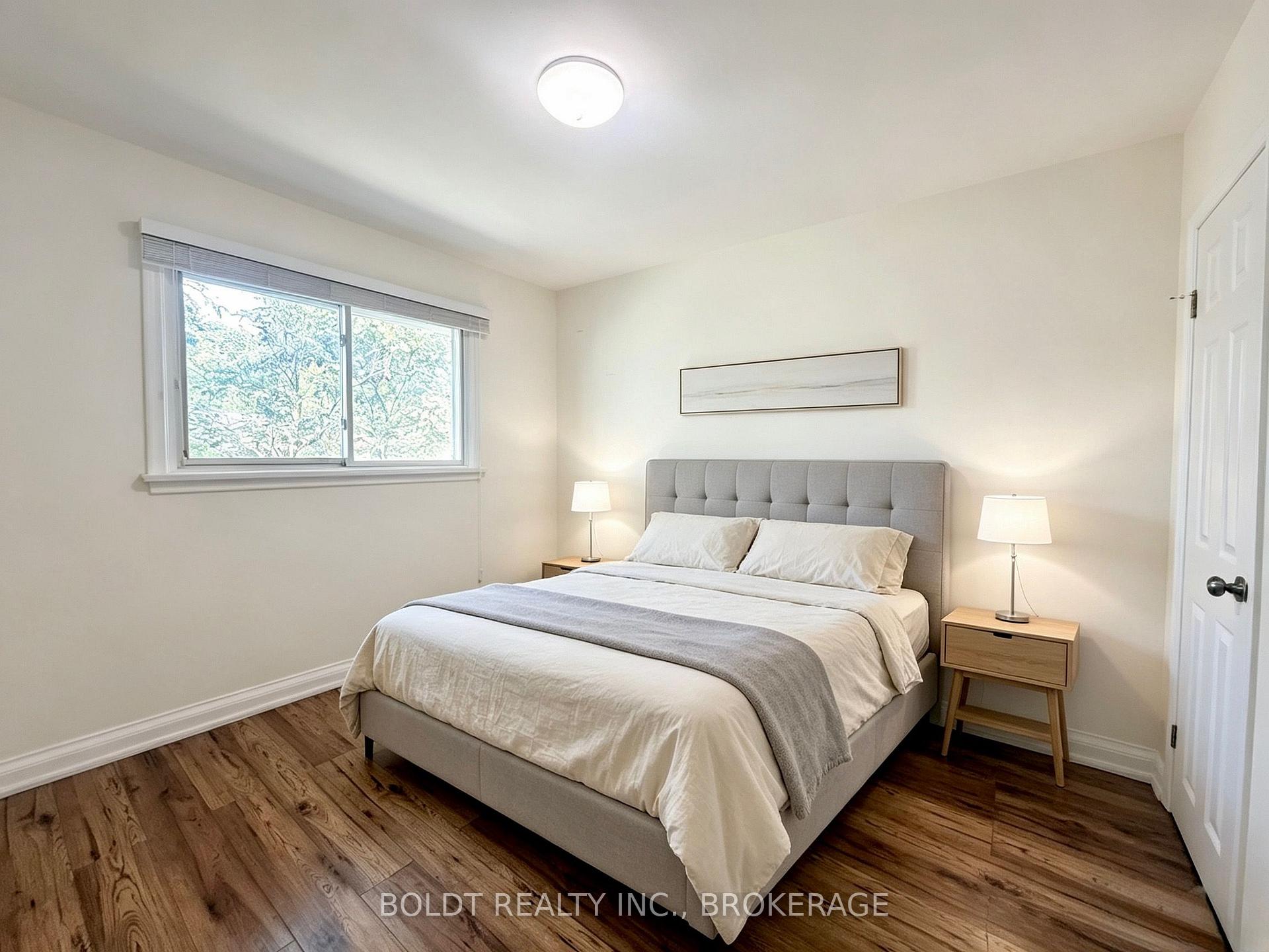 Photo 17 of 23 Woodelm Drive, St. Catharines, Carlton/Bunting — HOMEH