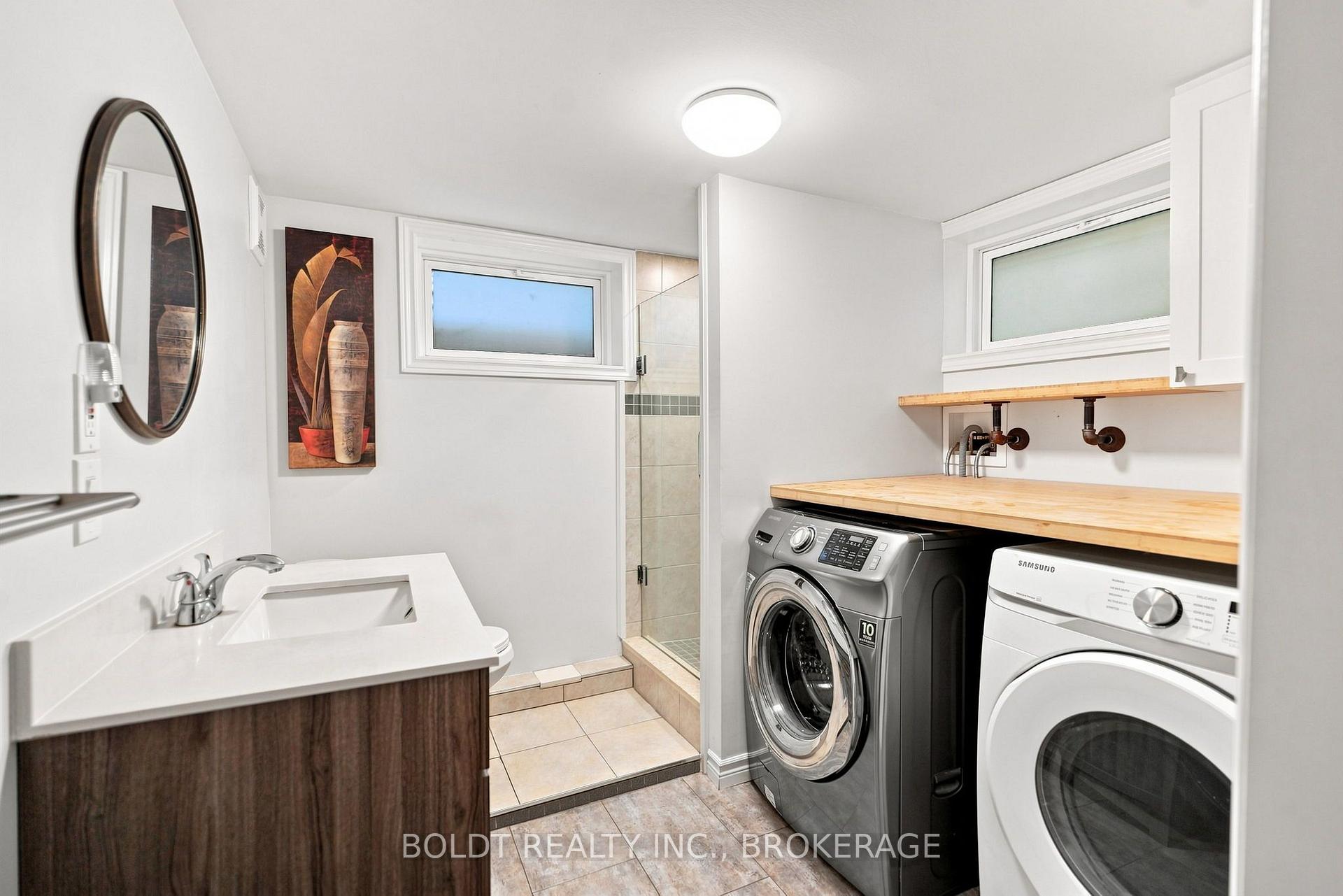 Photo 22 of 23 Woodelm Drive, St. Catharines, Carlton/Bunting — HOMEH