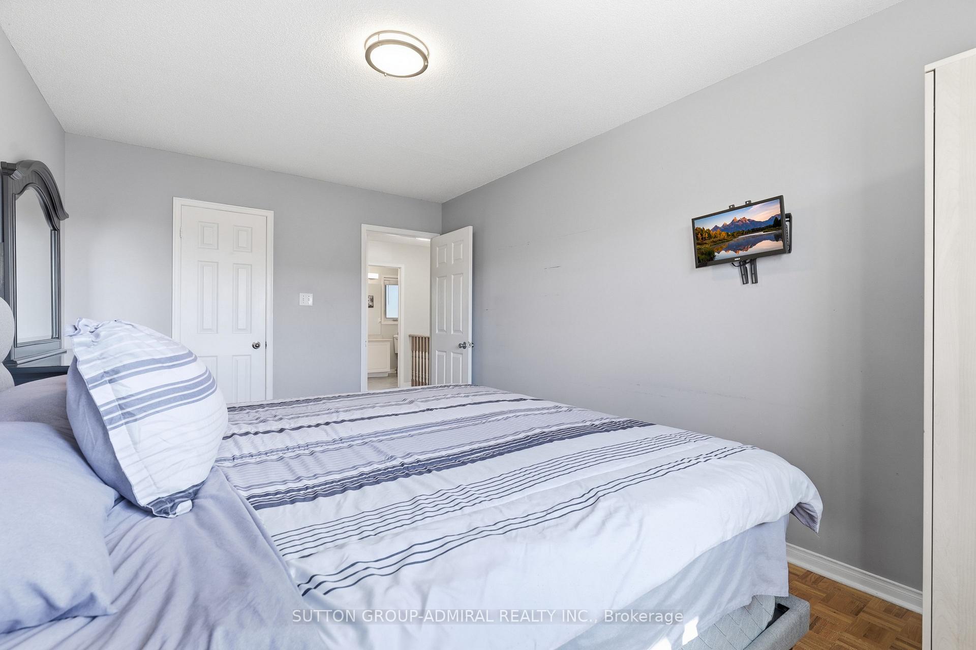 Photo 17 of 96 Islay Crescent, Vaughan, Maple — HOMEH