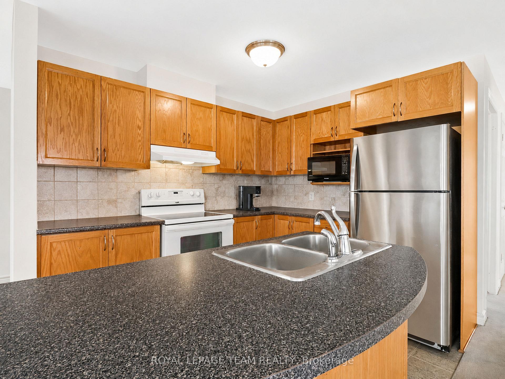 Photo 6 of Unit 6, 200 Paseo Private, Ottawa, Centrepointe — HOMEH