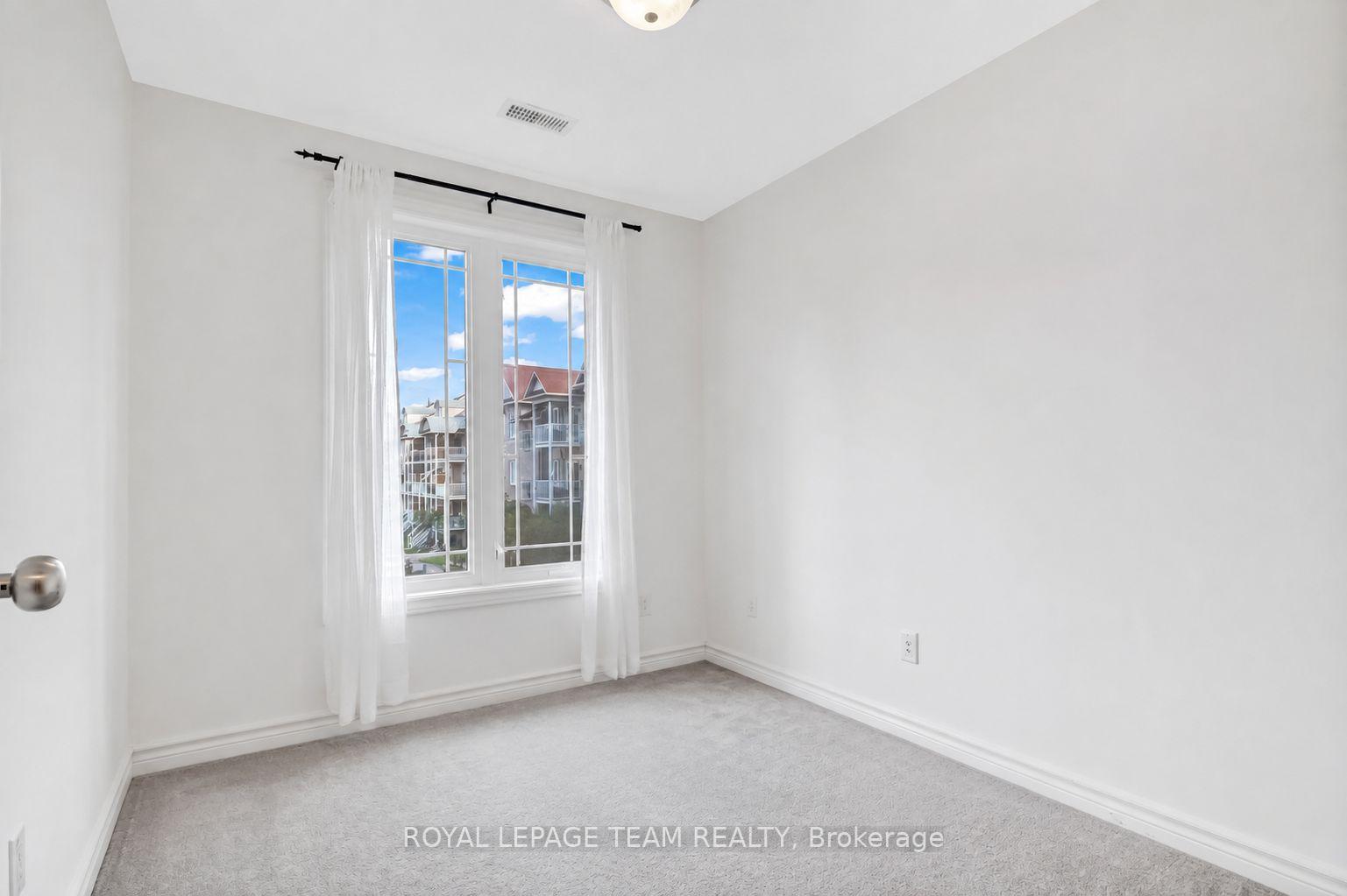 Photo 26 of Unit 6, 200 Paseo Private, Ottawa, Centrepointe — HOMEH