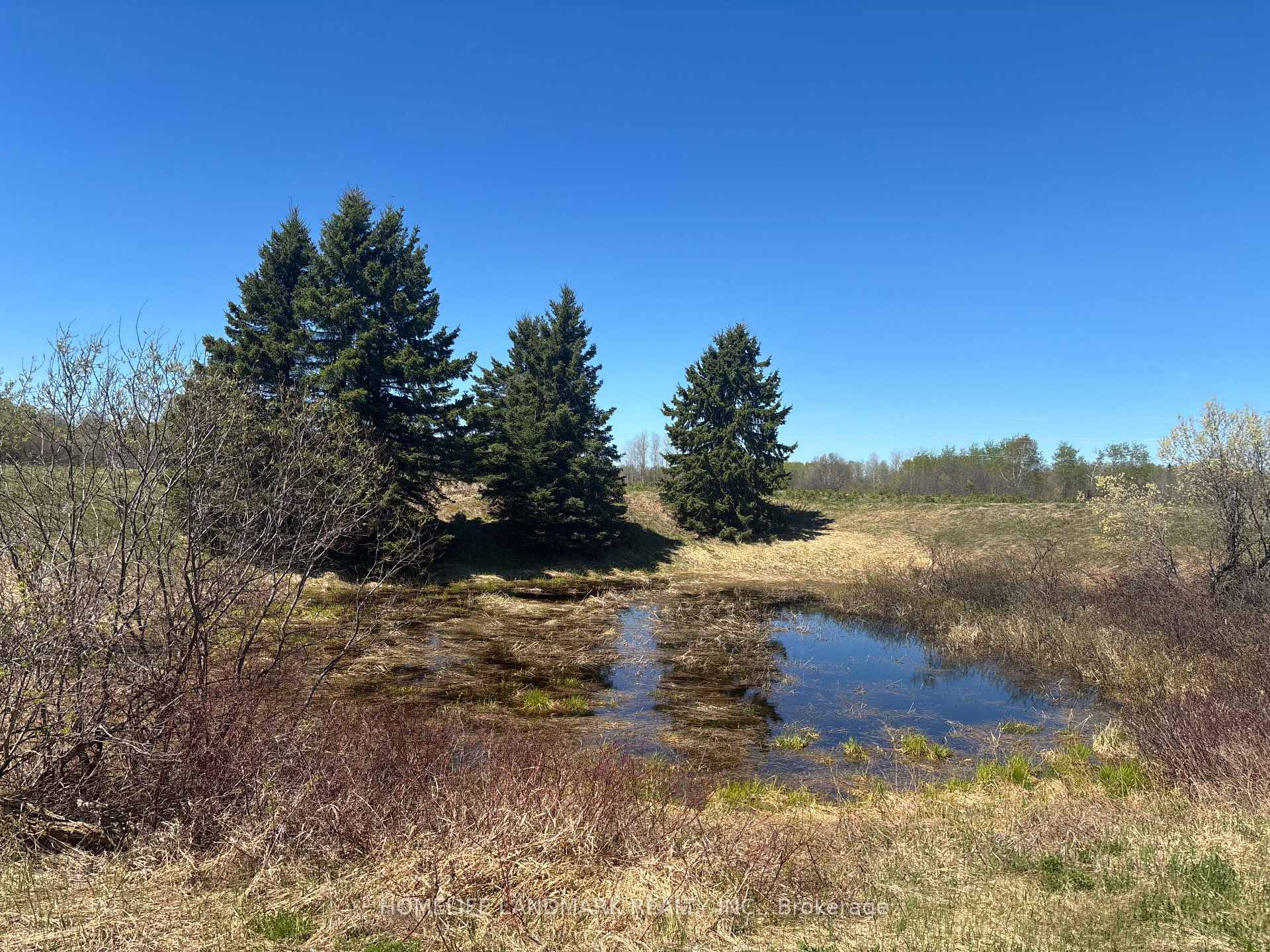 Photo 3 of 9 Ski Hill Road, Kapuskasing — HOMEH