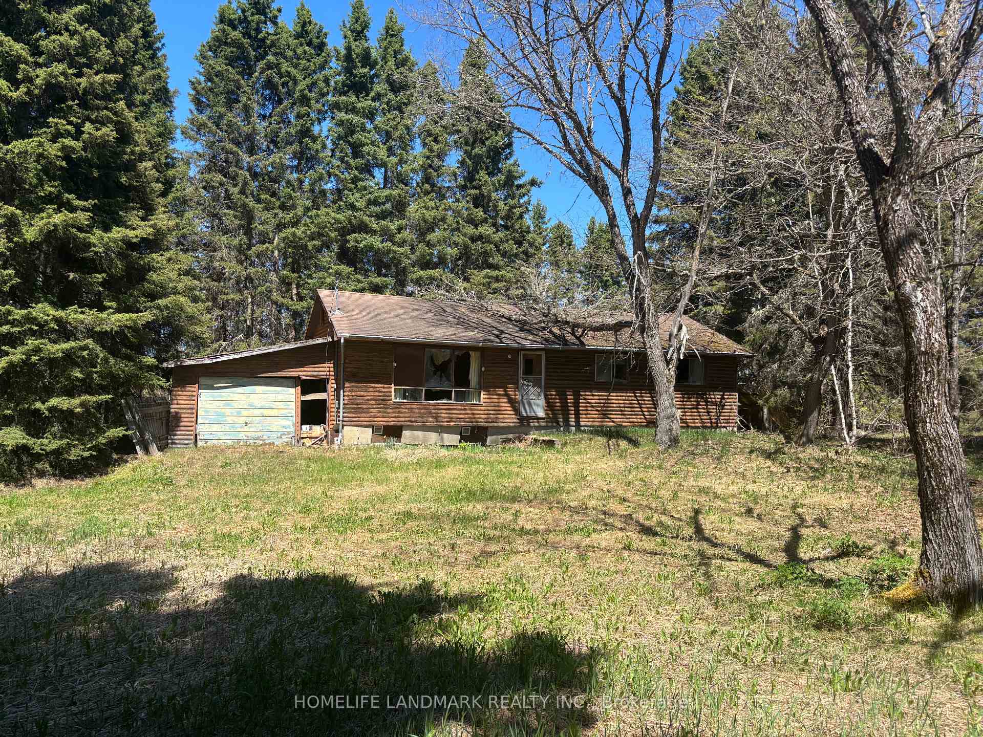 Photo 20 of 9 Ski Hill Road, Kapuskasing — HOMEH