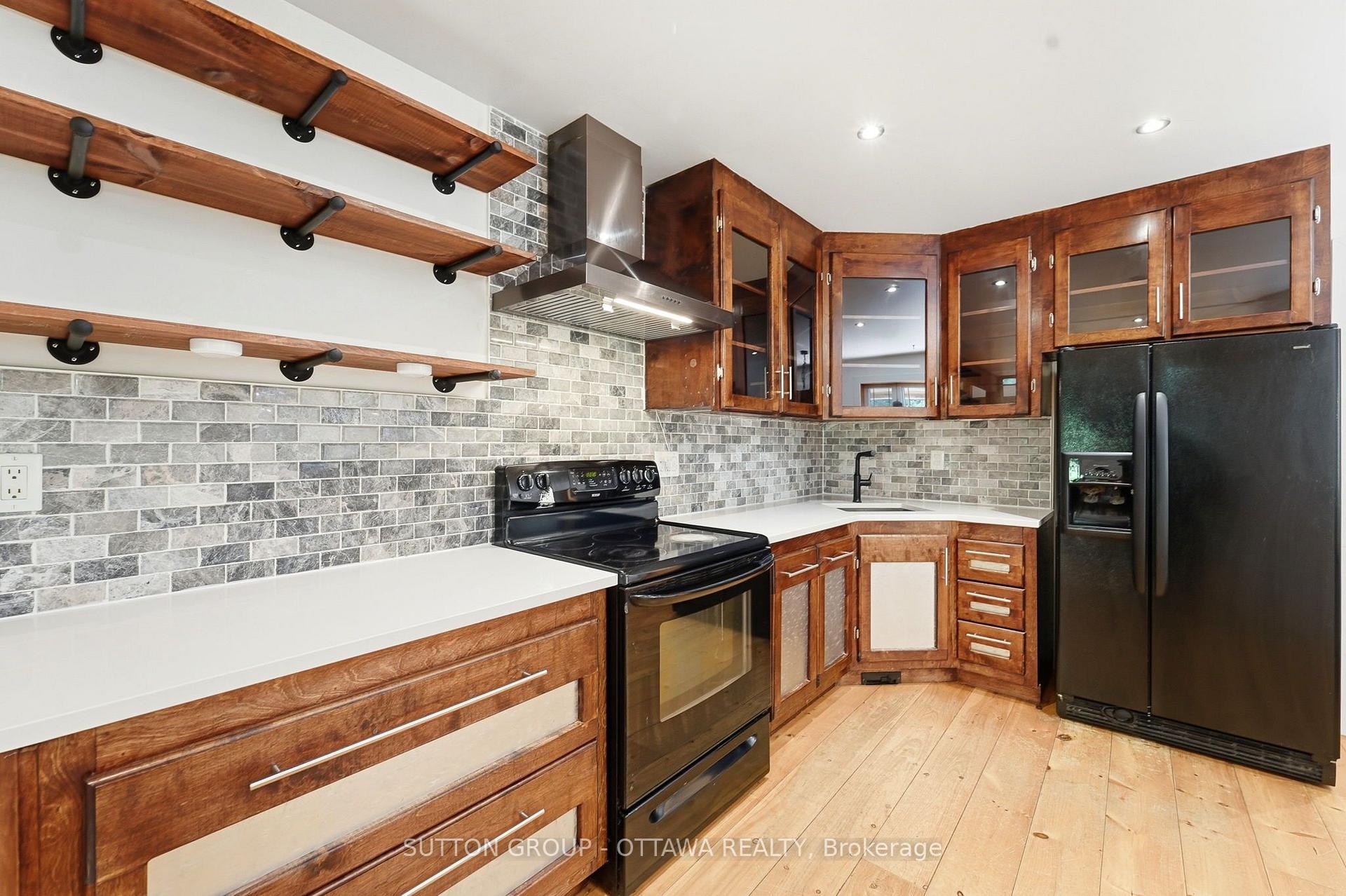 Photo 13 of 1715 Carsonby Road E, Ottawa, Manotick South to Roger Stevens — HOMEH