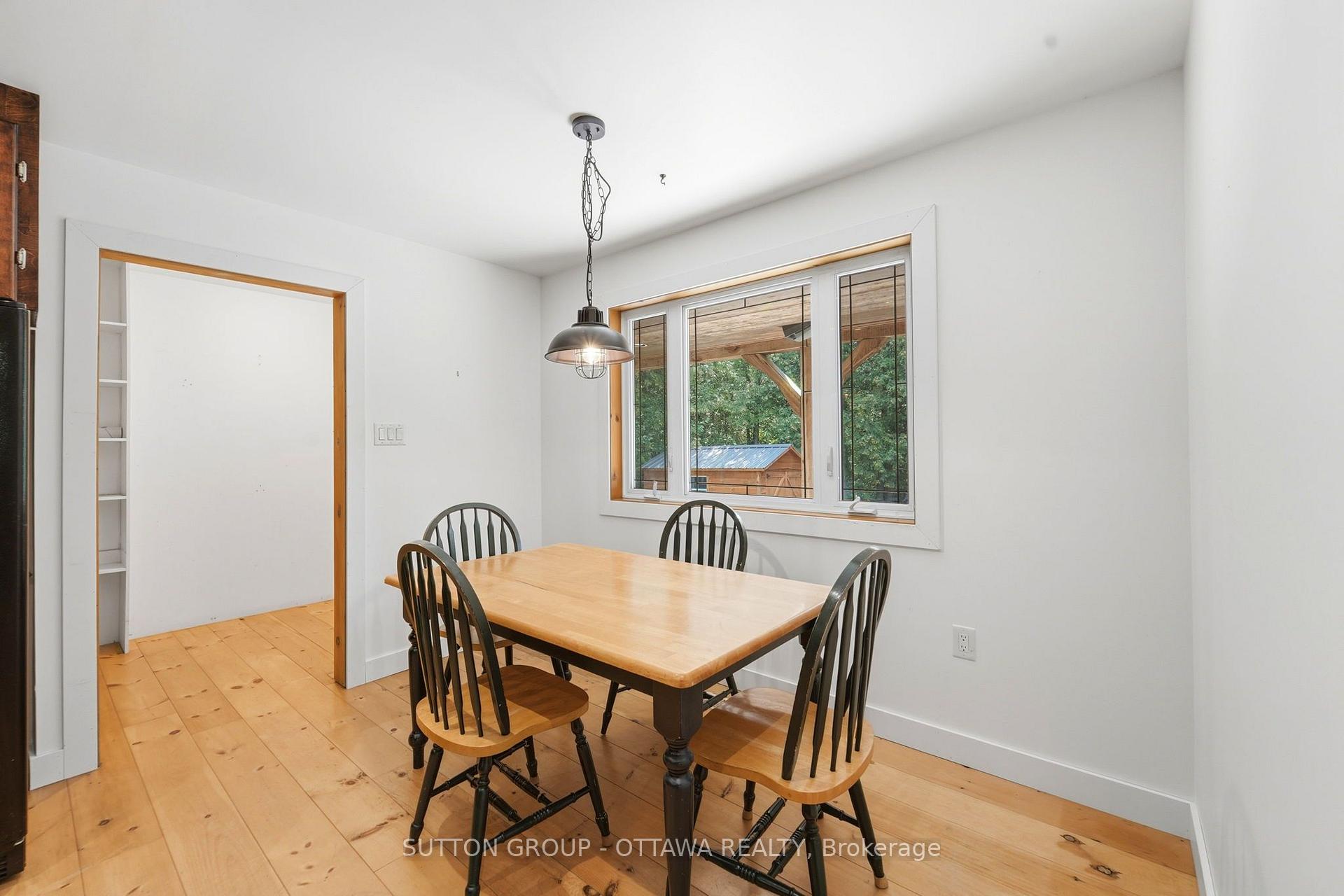 Photo 19 of 1715 Carsonby Road E, Ottawa, Manotick South to Roger Stevens — HOMEH