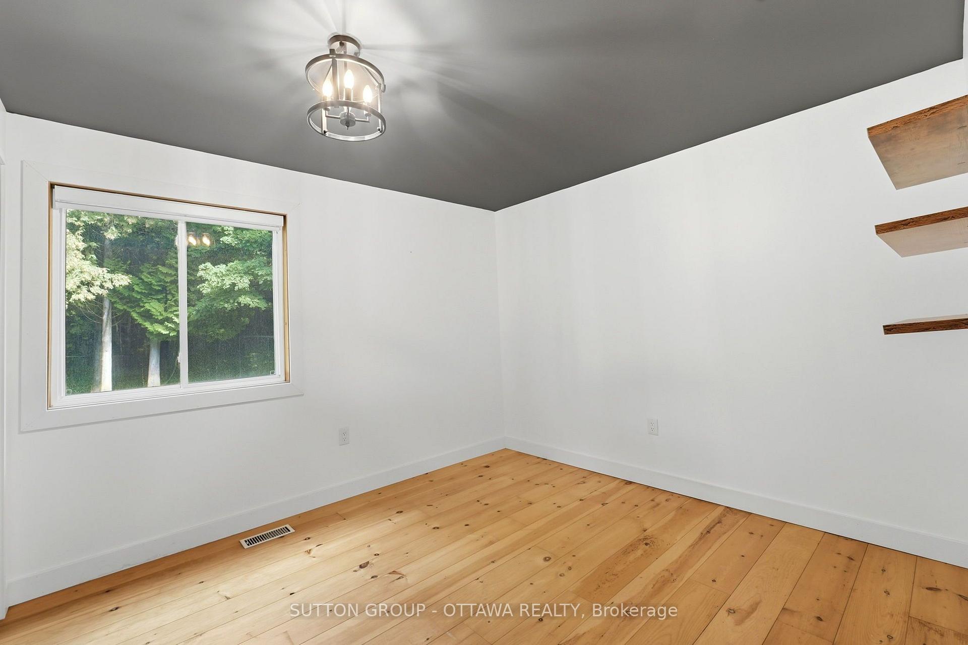 Photo 24 of 1715 Carsonby Road E, Ottawa, Manotick South to Roger Stevens — HOMEH
