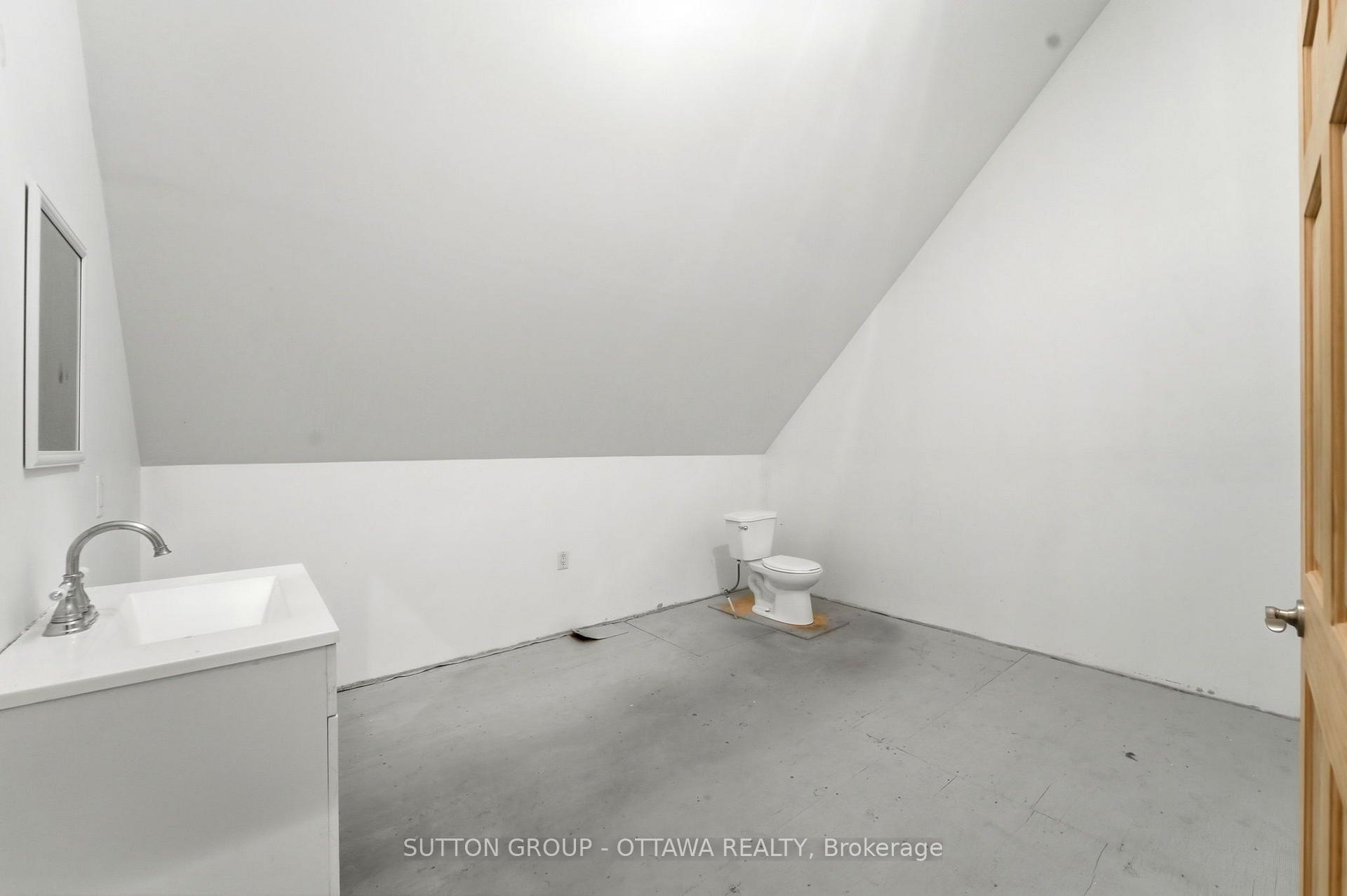 Photo 38 of 1715 Carsonby Road E, Ottawa, Manotick South to Roger Stevens — HOMEH