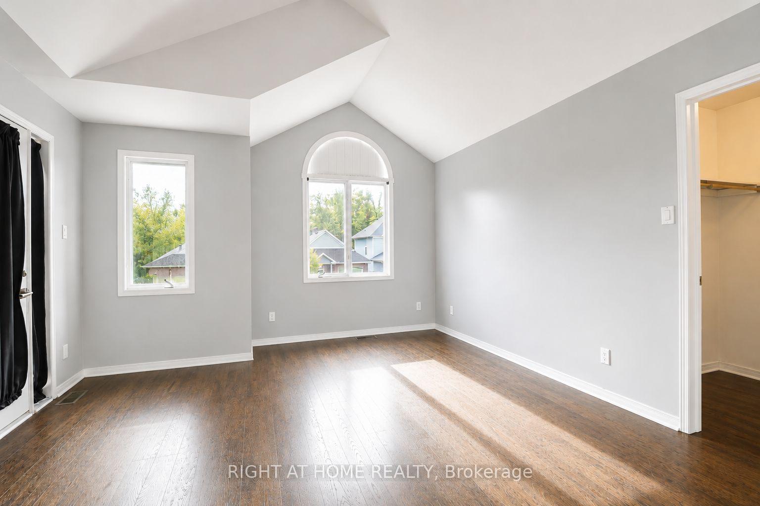 Photo 5 of 18 Roberge Crescent, Ottawa, Kanata - Katimavik — HOMEH