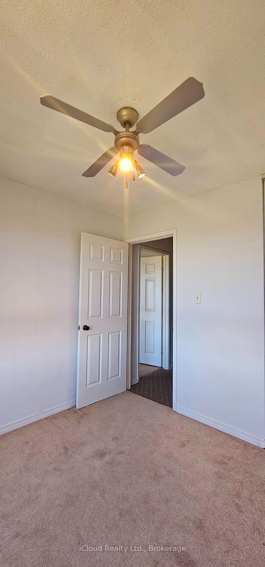Photo 17 of Unit 36, 36 Dawson Crescent, Brampton, Brampton North — HOMEH
