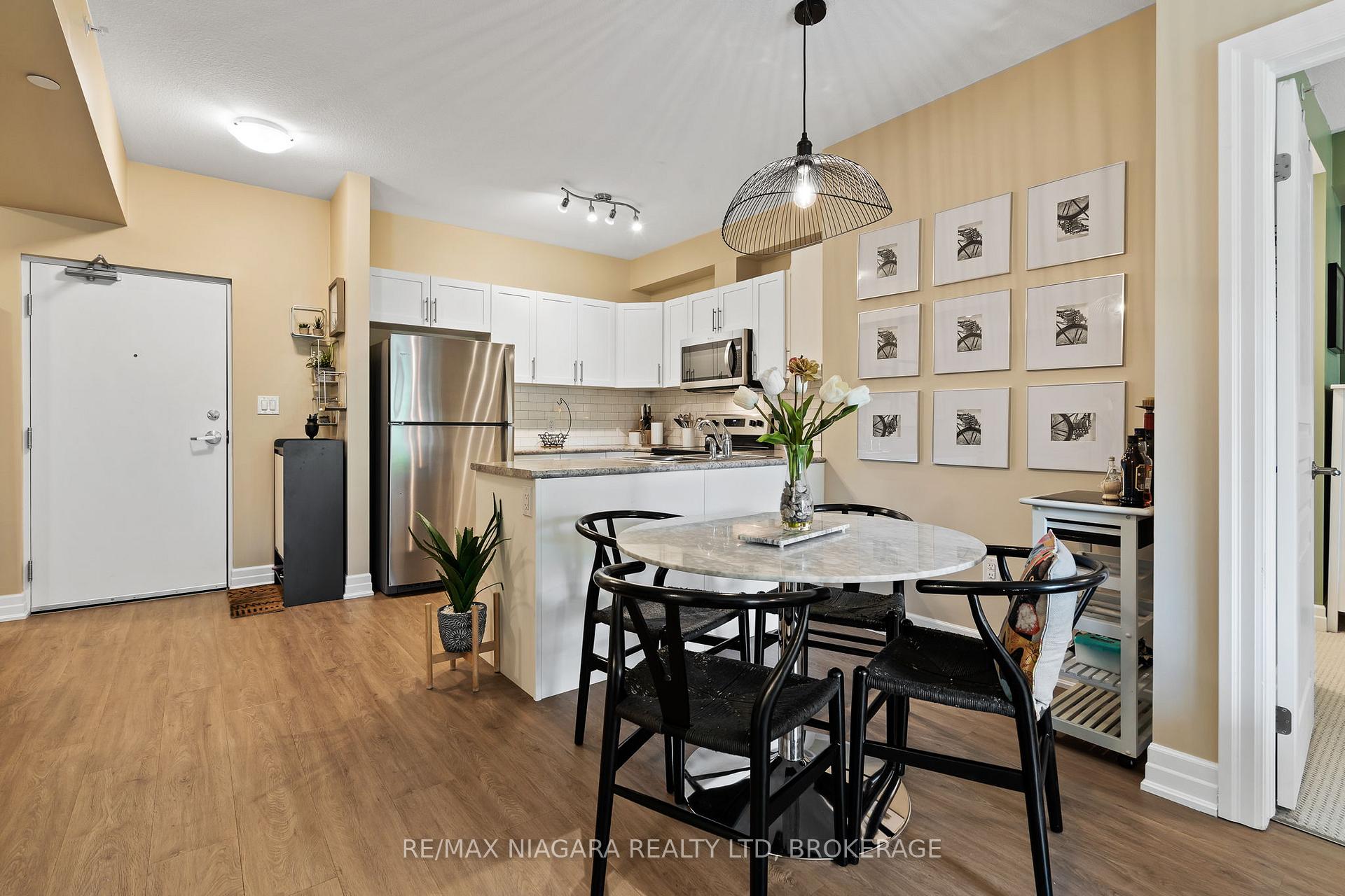 Photo 7 of Unit 203, 212 Lakeport Road, St. Catharines, Lakeport — HOMEH