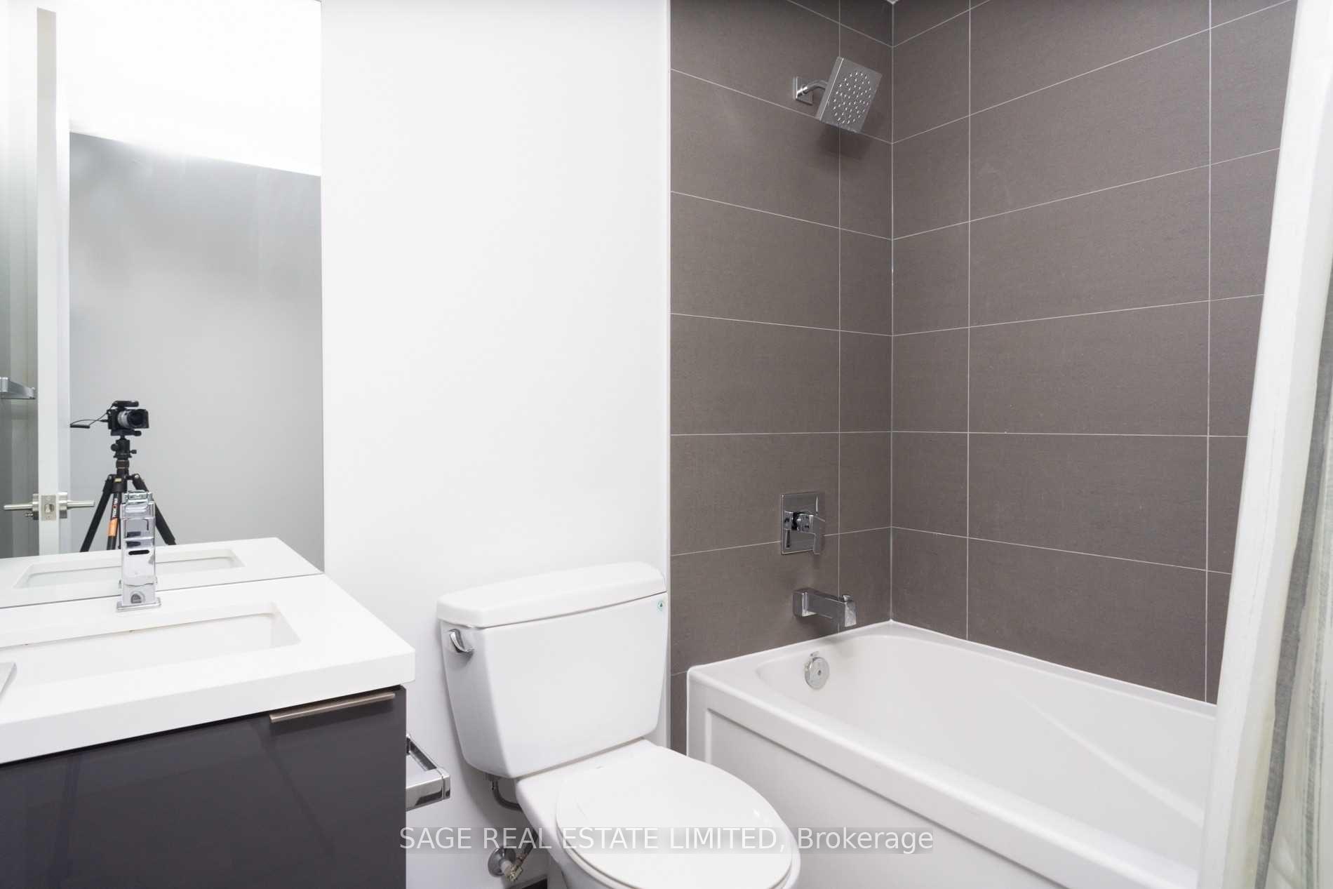 Photo 10 of Unit 2805, 8 Eglinton Avenue E, Toronto, Mount Pleasant West — HOMEH