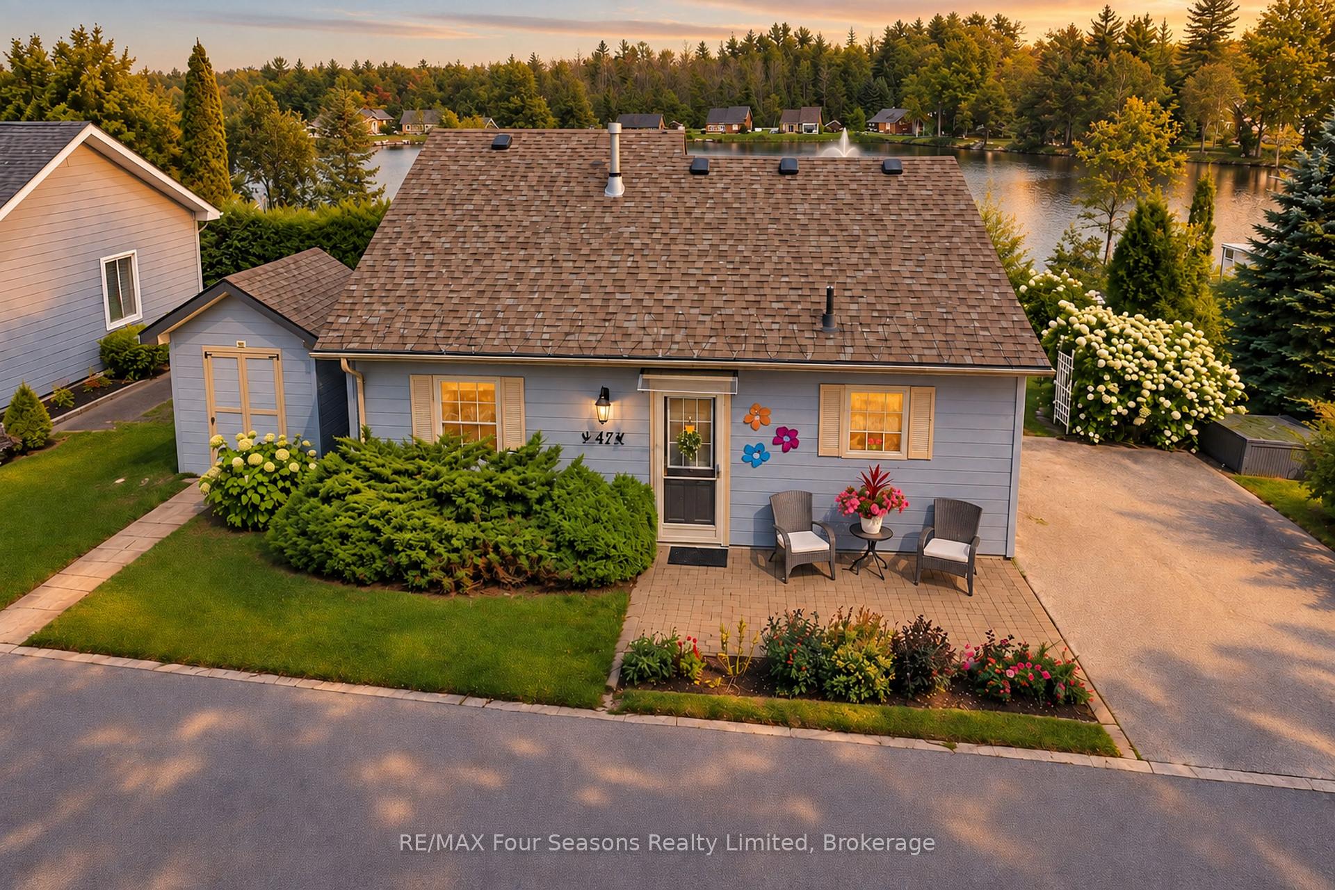 Photo 2 of 47 Cabin Crescent, Wasaga Beach — HOMEH