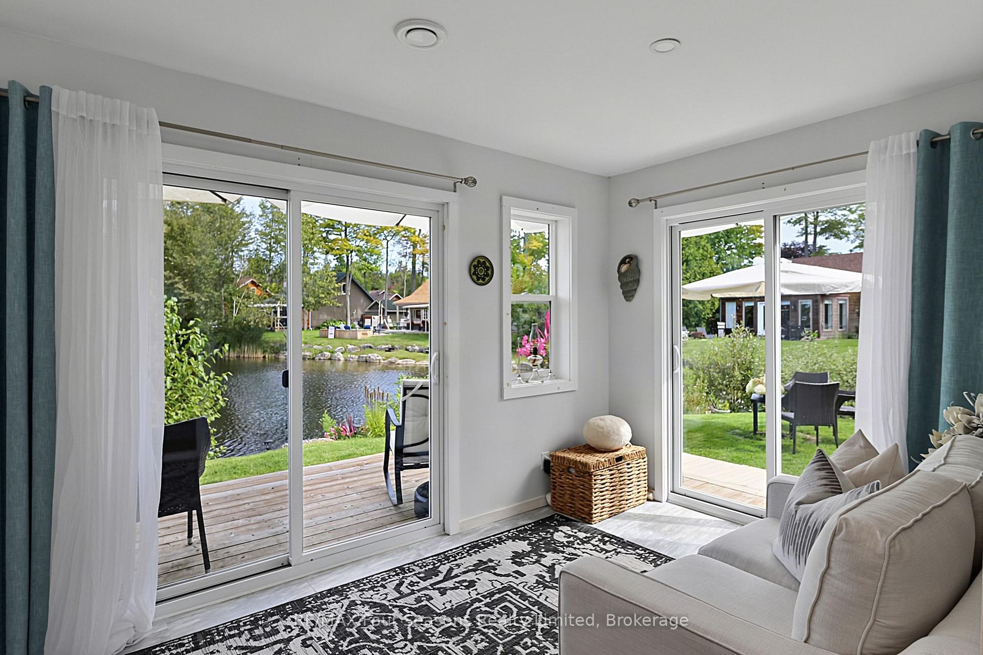 Photo 10 of 47 Cabin Crescent, Wasaga Beach — HOMEH