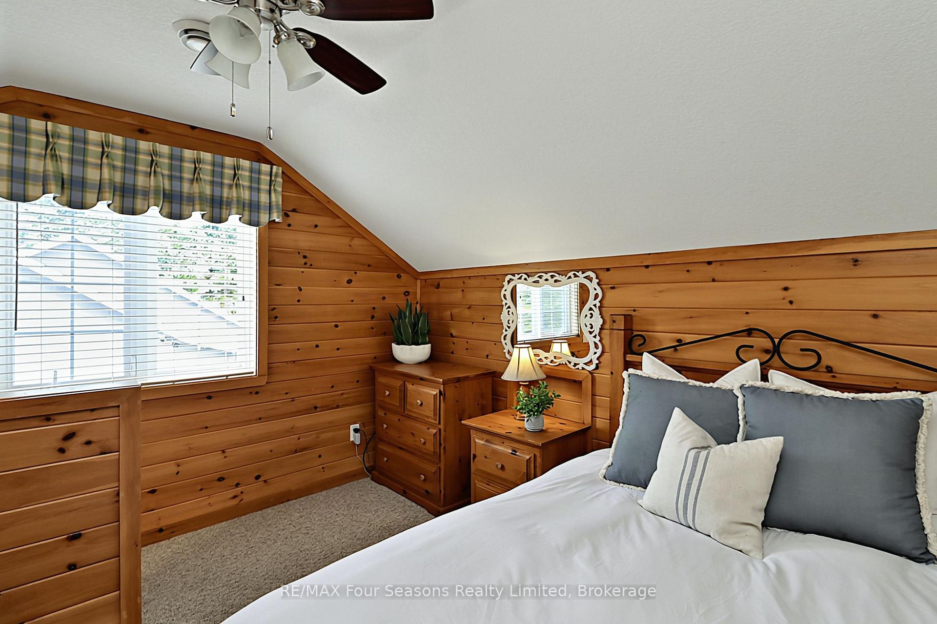 Photo 14 of 47 Cabin Crescent, Wasaga Beach — HOMEH