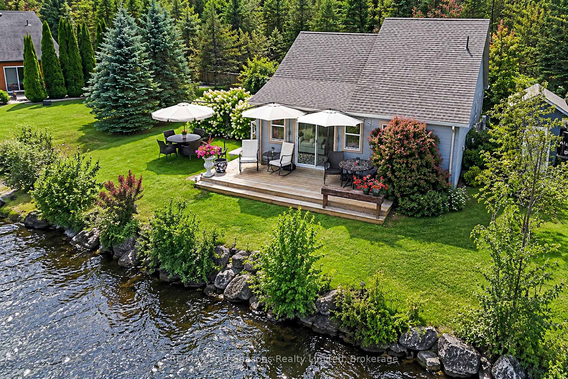 Photo 19 of 47 Cabin Crescent, Wasaga Beach — HOMEH