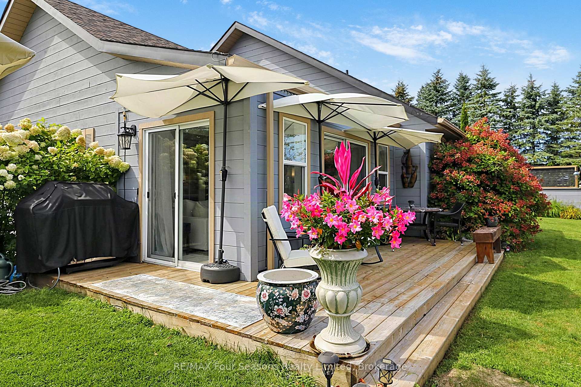 Photo 27 of 47 Cabin Crescent, Wasaga Beach — HOMEH