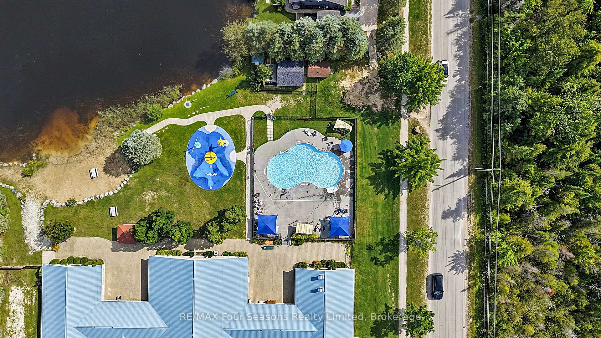 Photo 29 of 47 Cabin Crescent, Wasaga Beach — HOMEH
