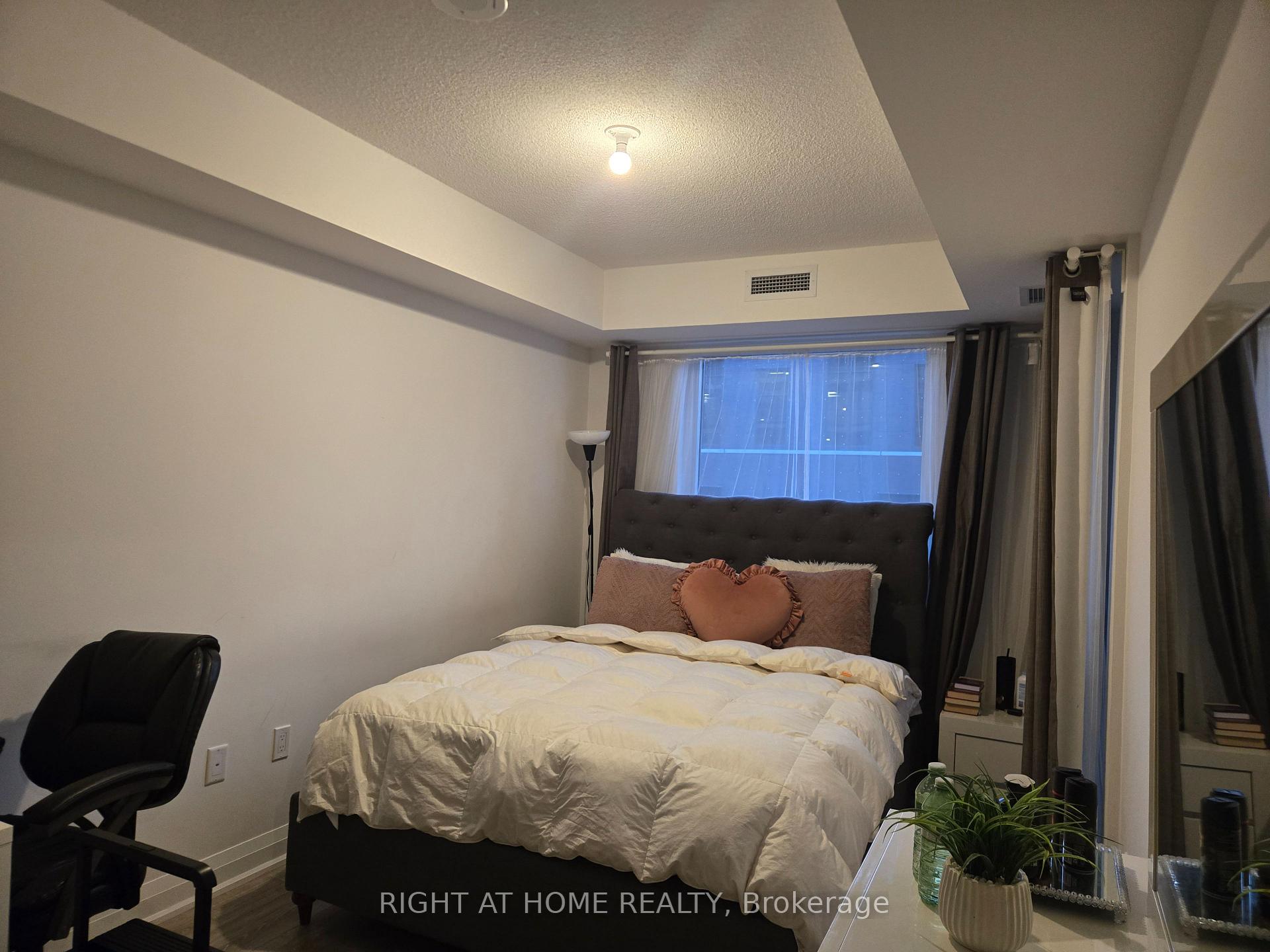 Photo 5 of Unit 325, 26 Gibbs Road, Etobicoke, Islington-City Centre West — HOMEH