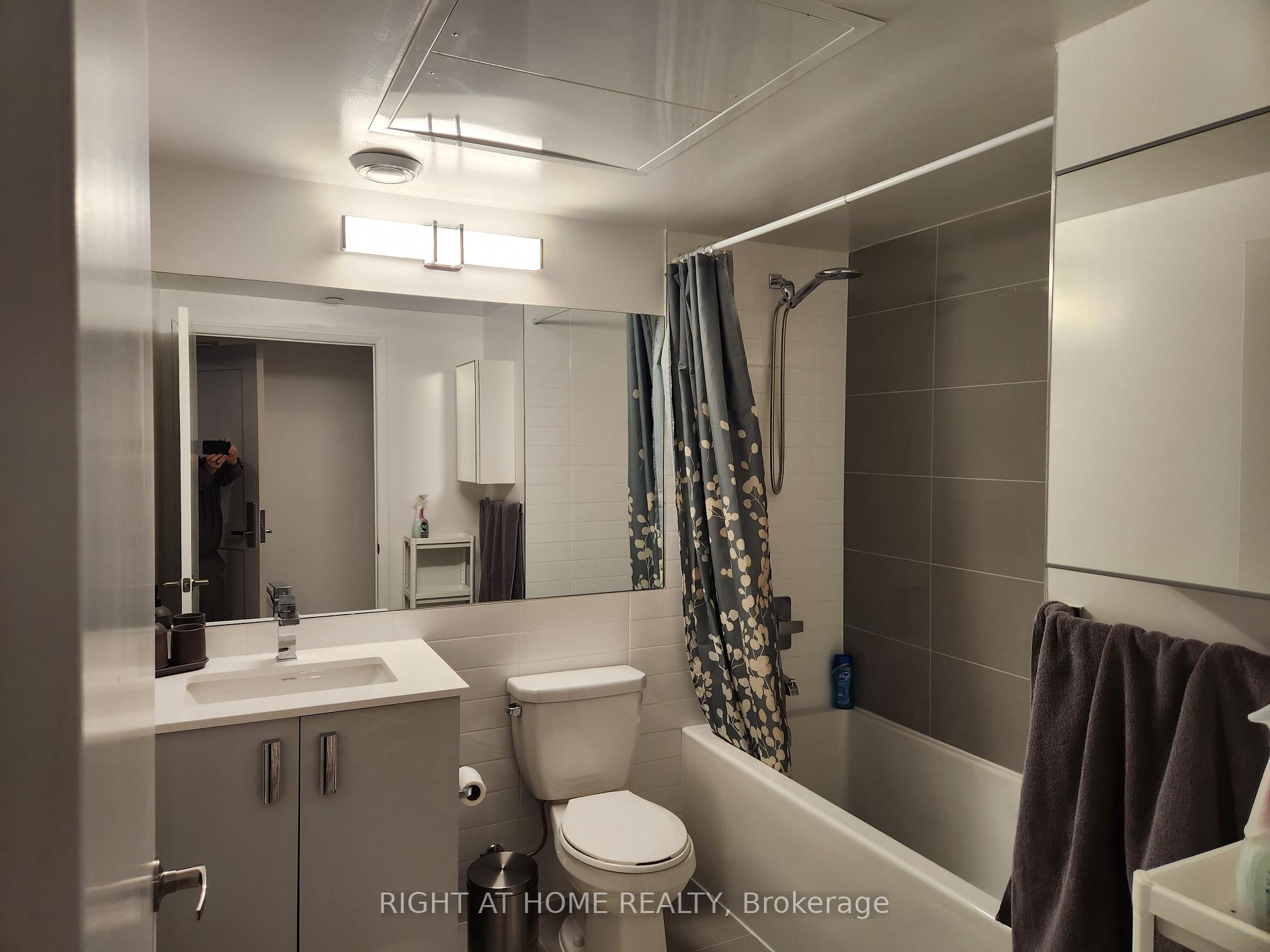 Photo 7 of Unit 325, 26 Gibbs Road, Etobicoke, Islington-City Centre West — HOMEH