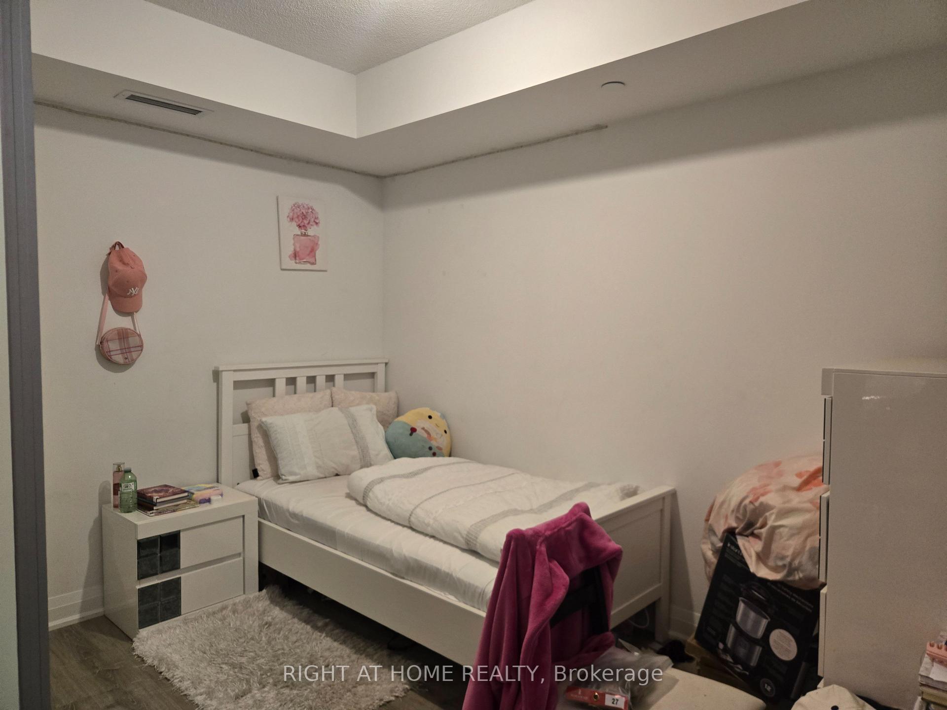 Photo 8 of Unit 325, 26 Gibbs Road, Etobicoke, Islington-City Centre West — HOMEH